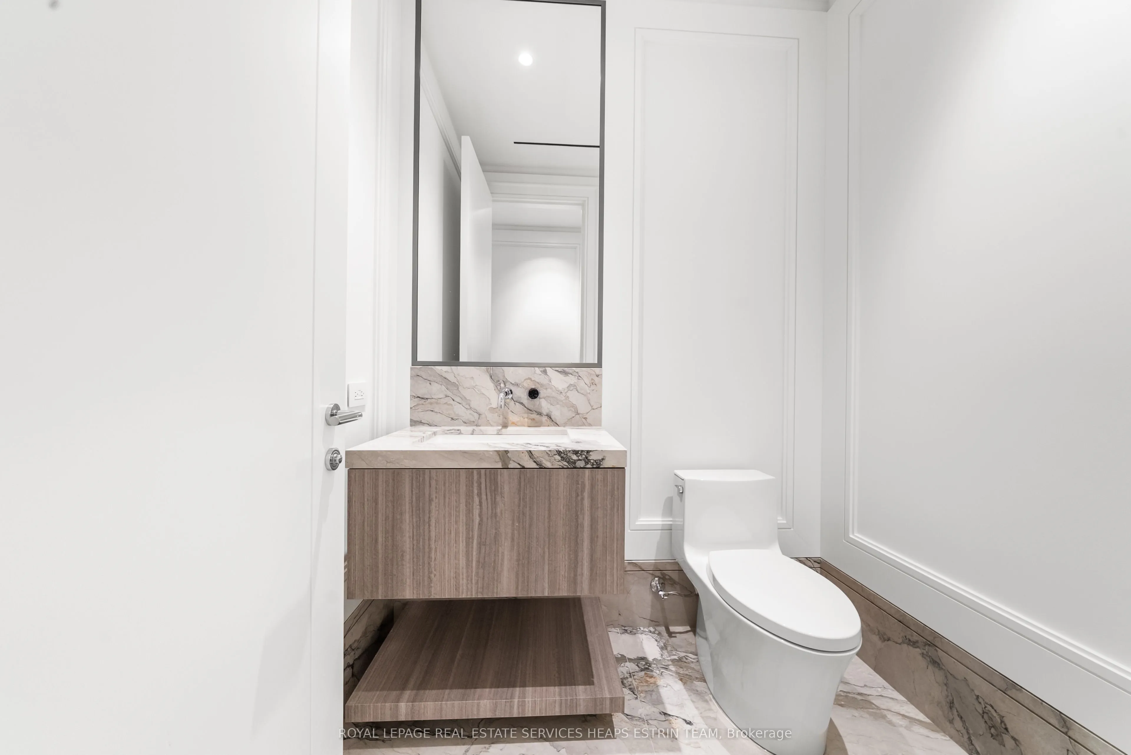 7 Dale Avenue, #302