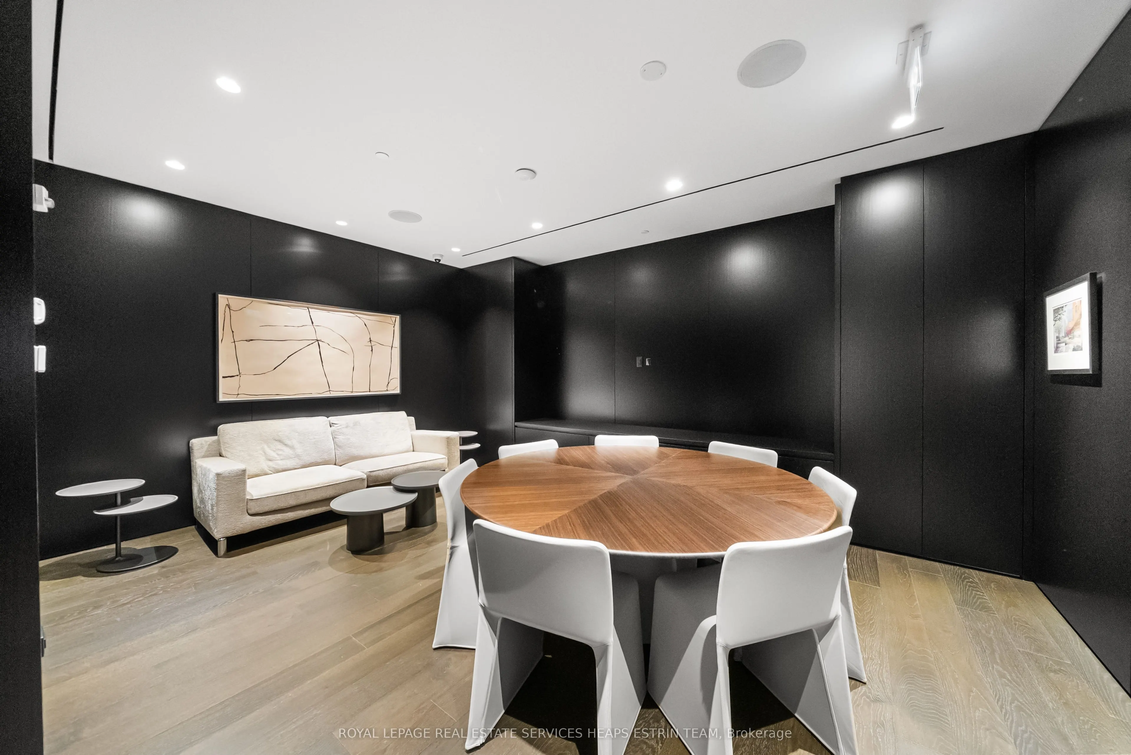 7 Dale Avenue, #302