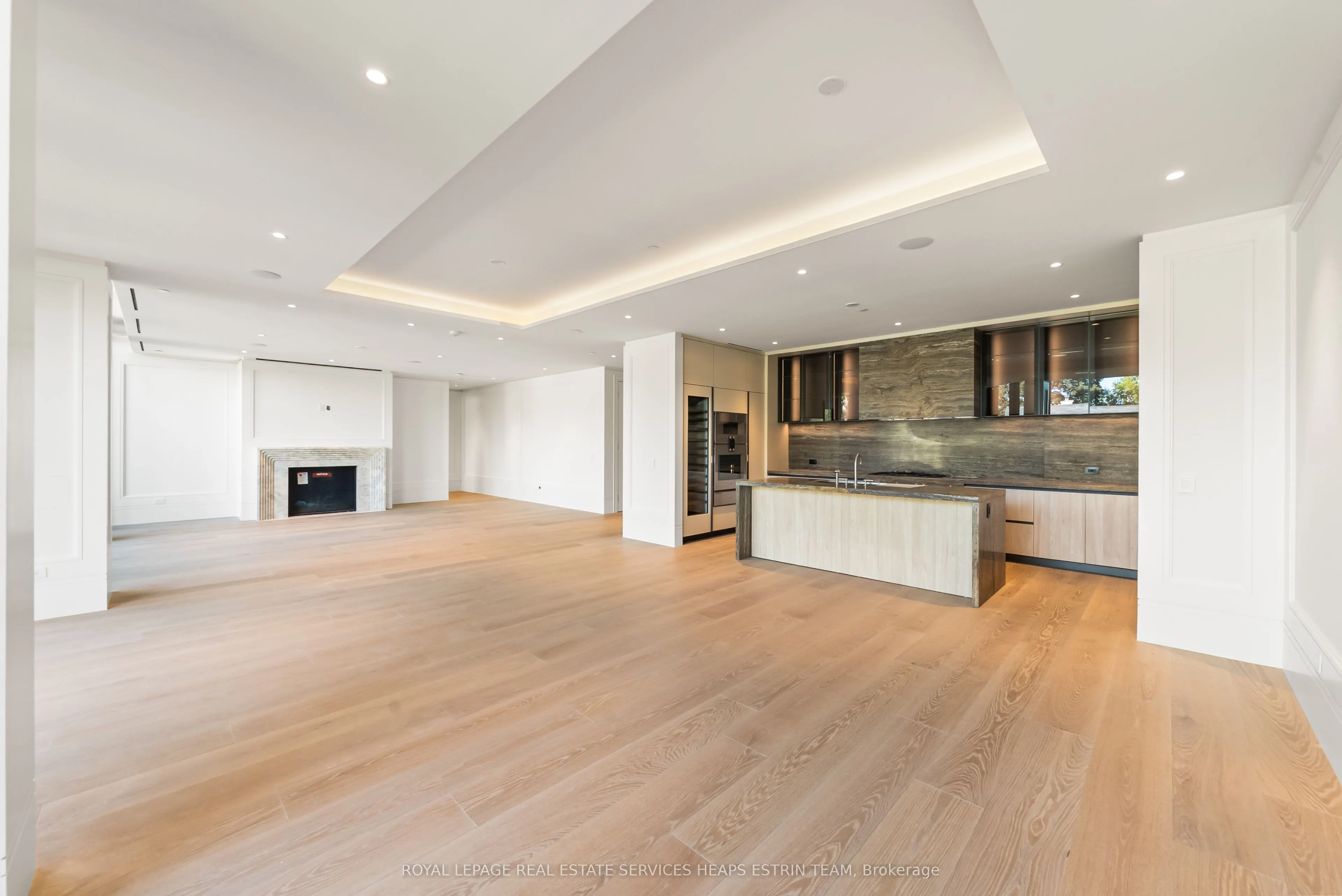 7 Dale Avenue, #302