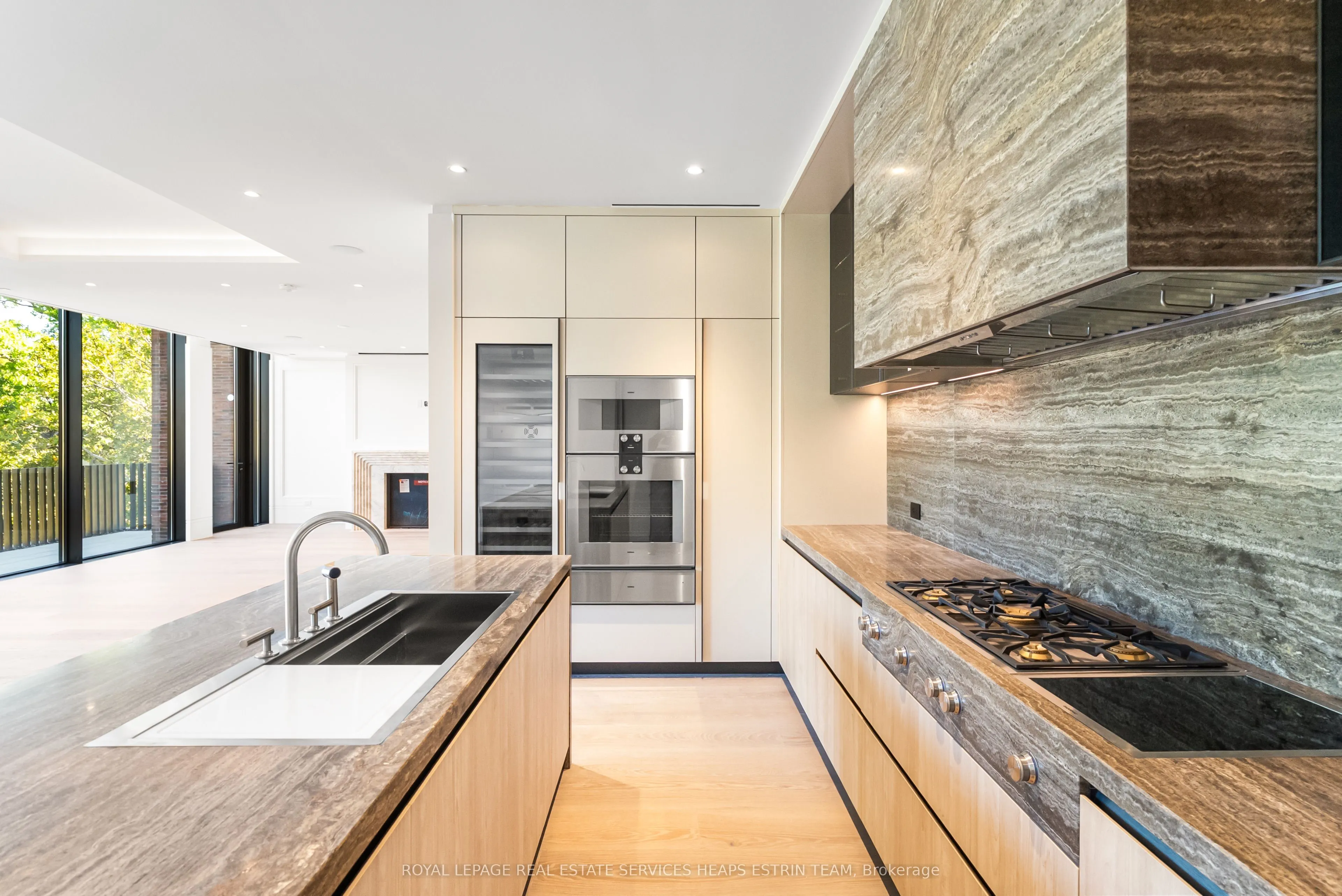 7 Dale Avenue, #302