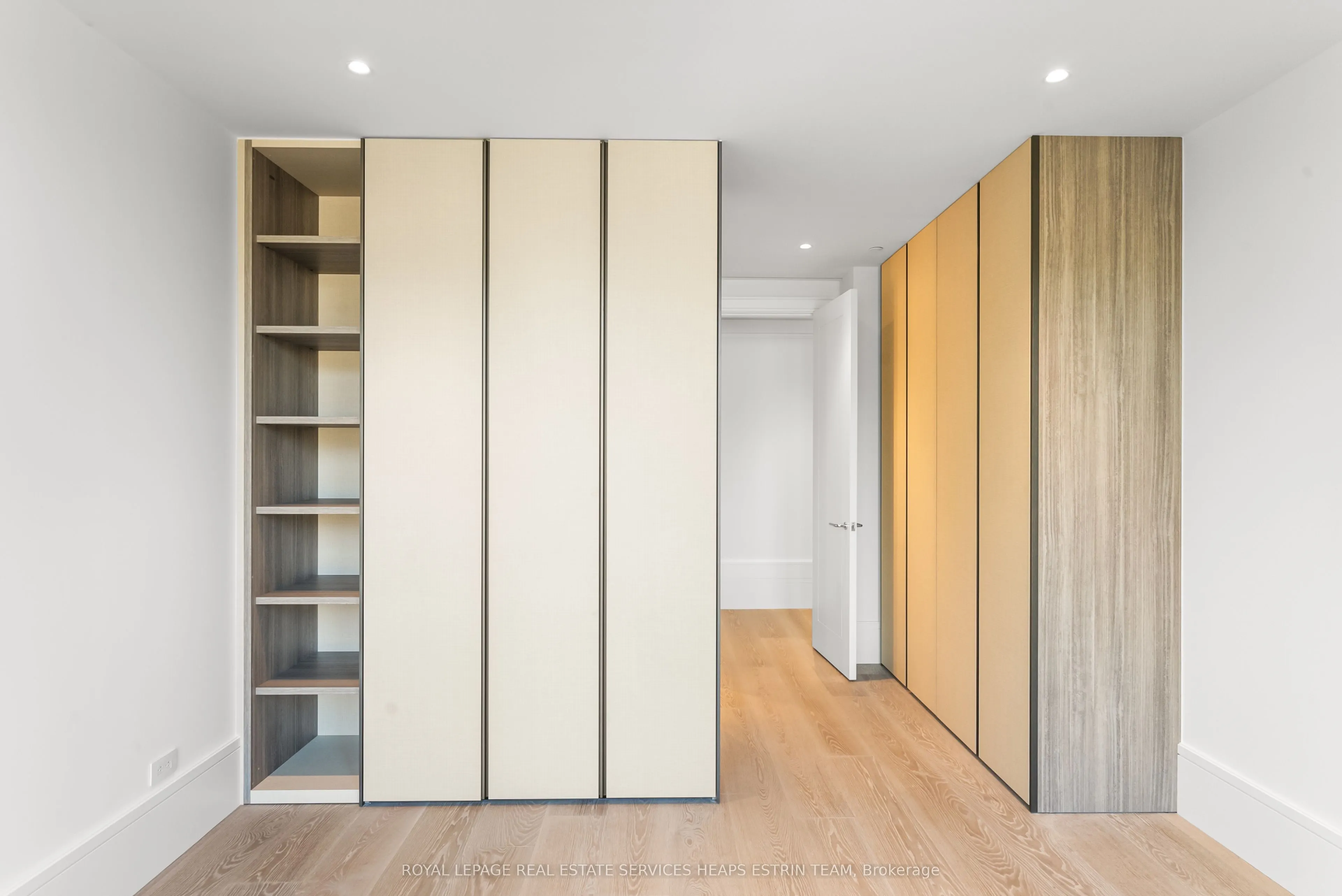 7 Dale Avenue, #302