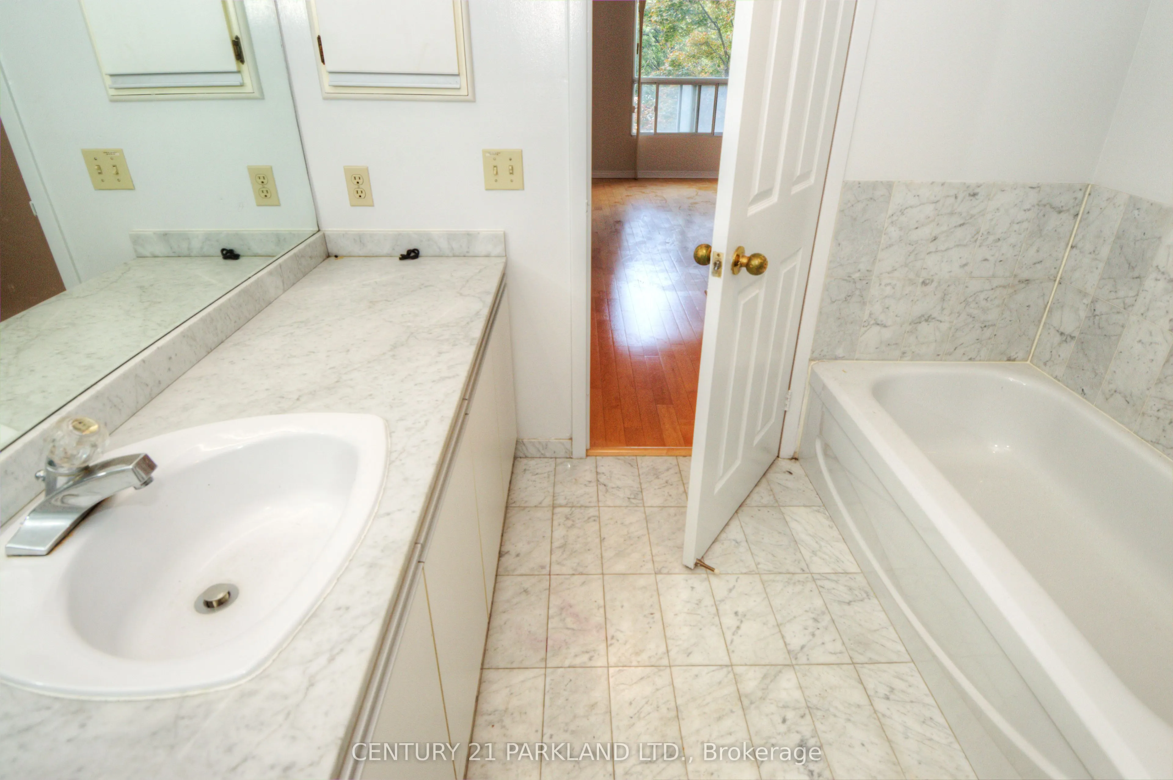 5 Concorde Place, #207