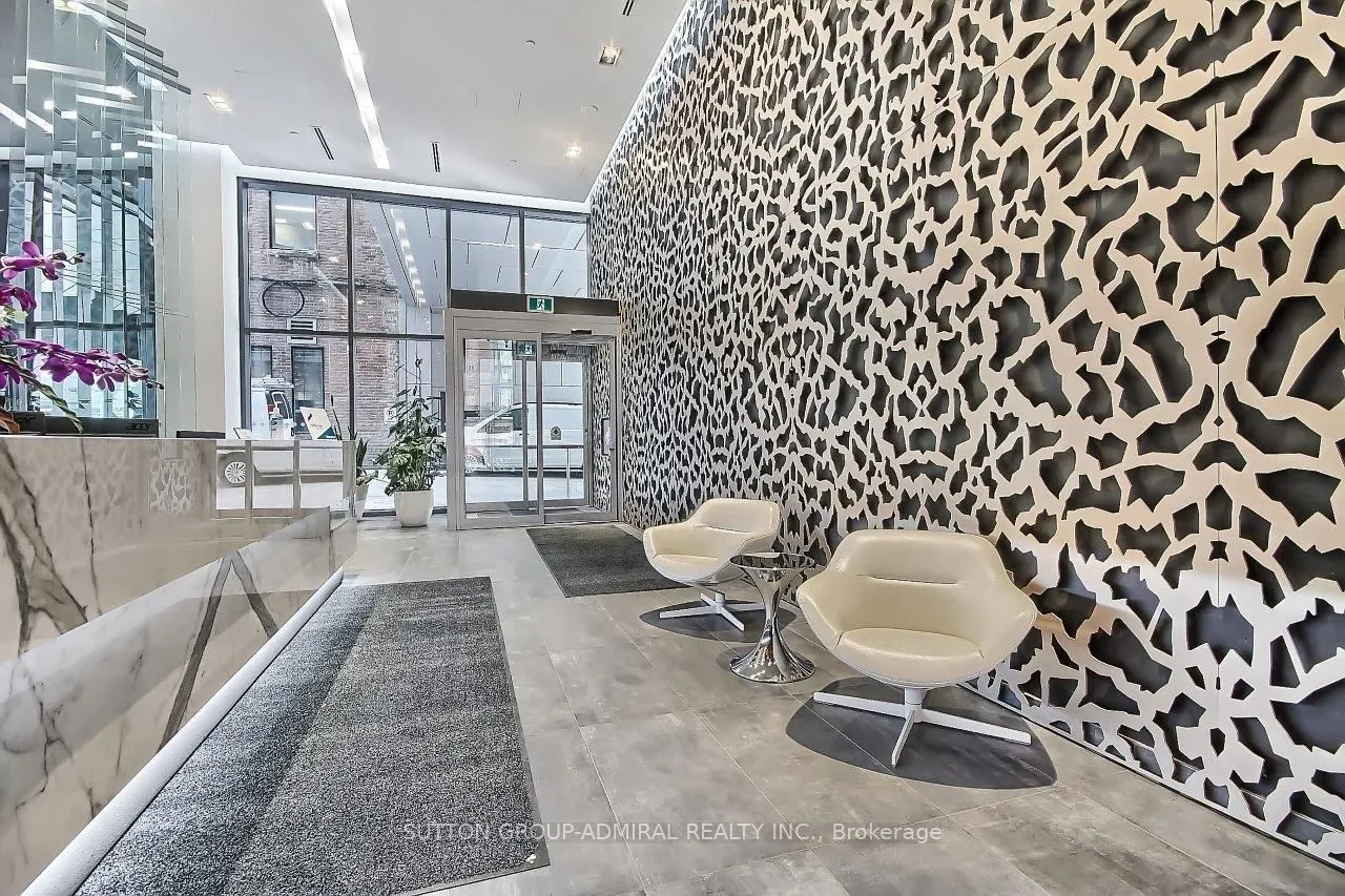 60 Colborne Street, #2106