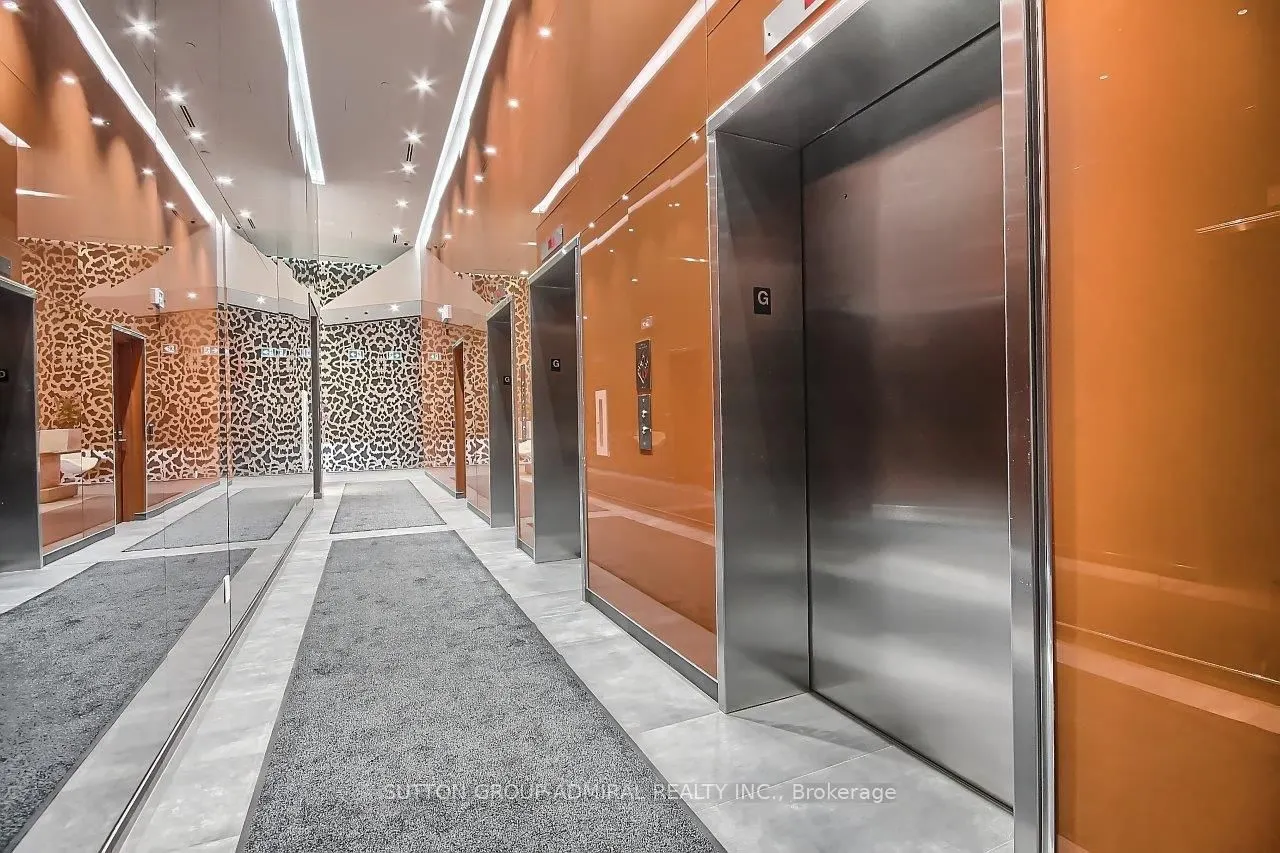60 Colborne Street, #2106