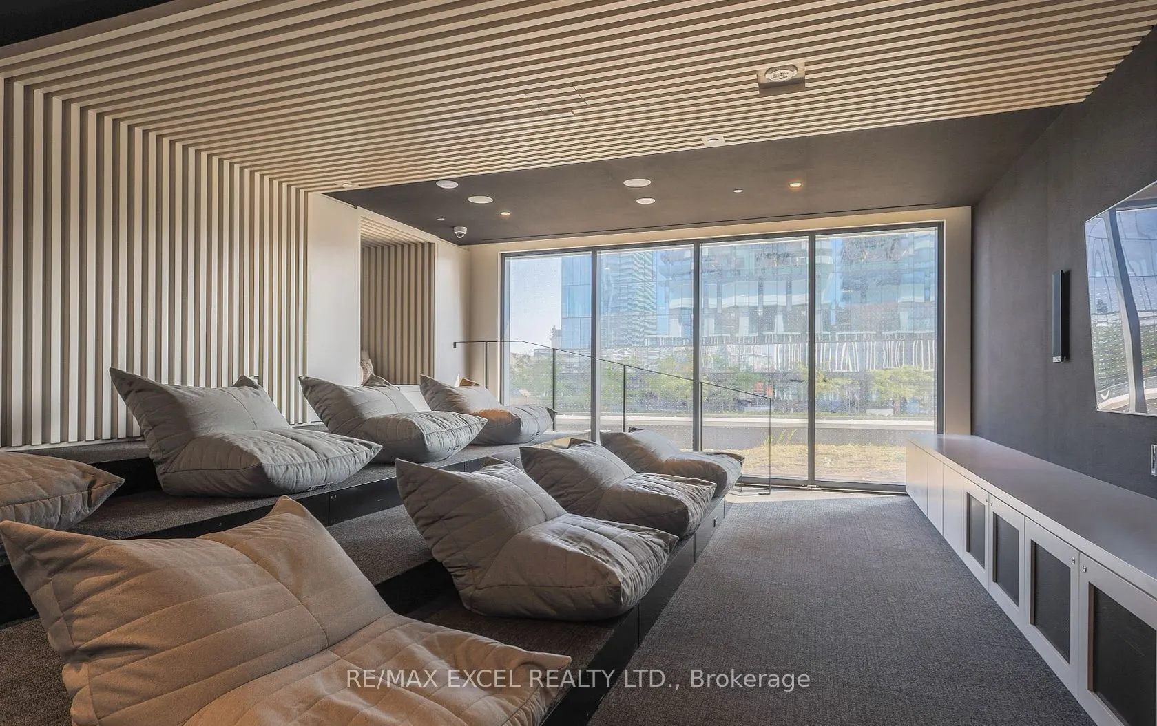 138 Downes Street, #2301
