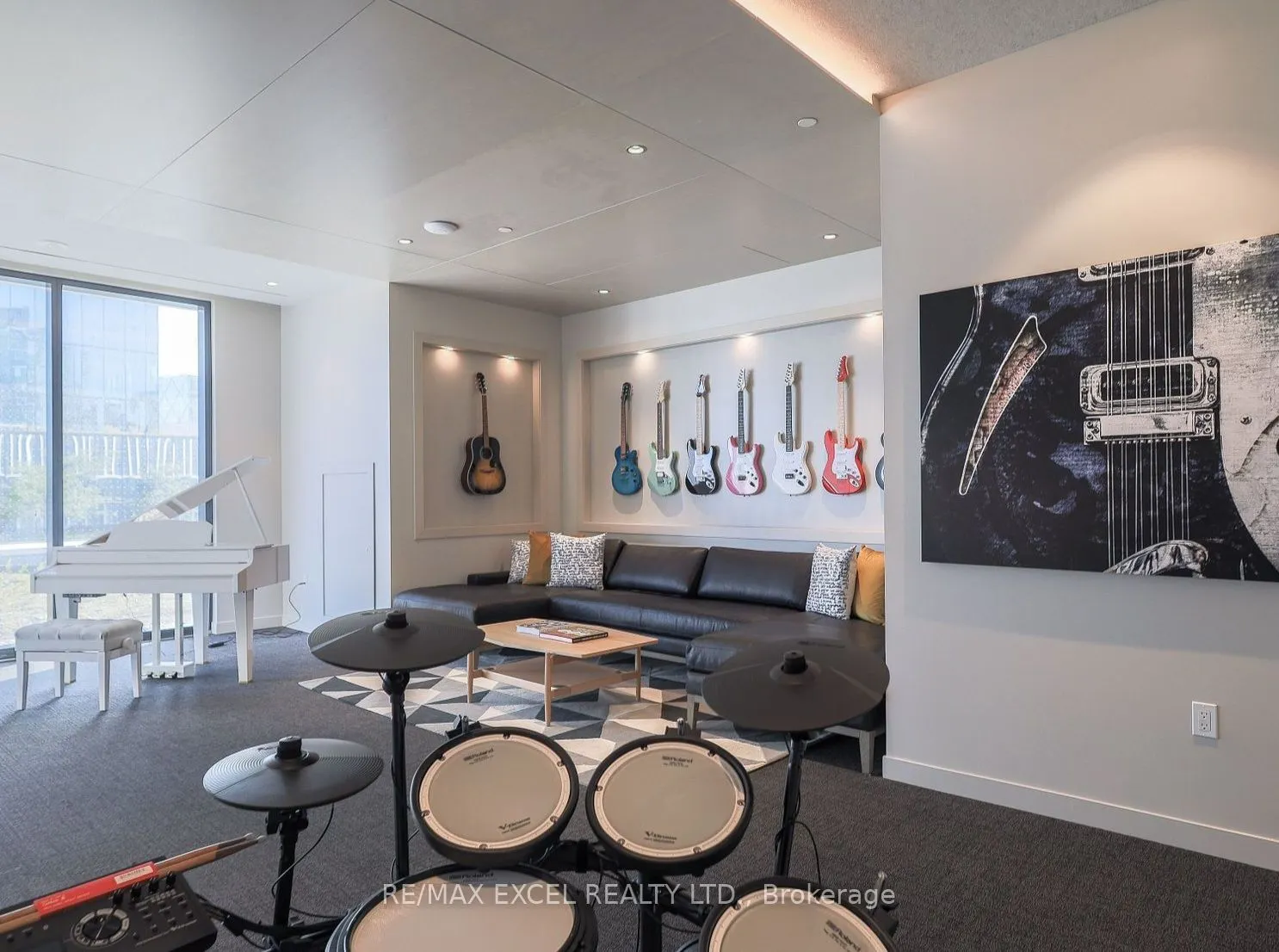 138 Downes Street, #2301