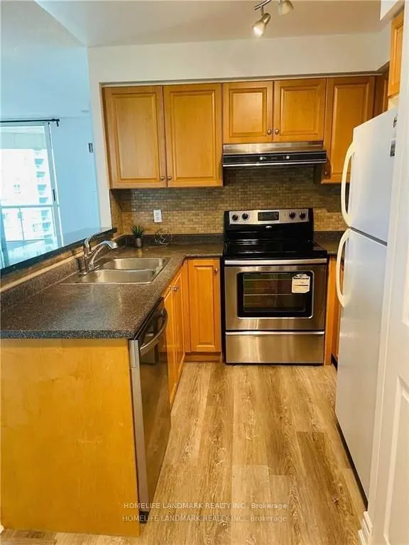 7 Lorraine Drive, #1111
