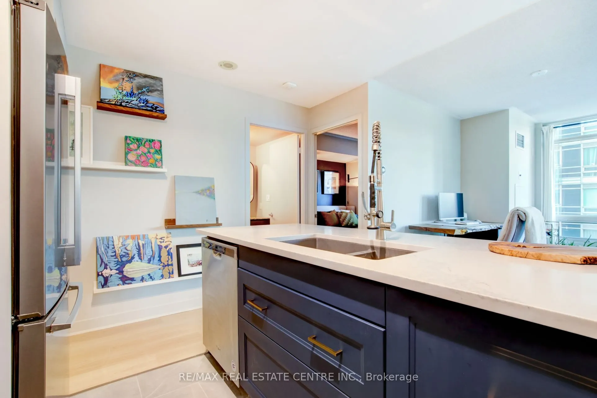 397 Front Street W, #1010