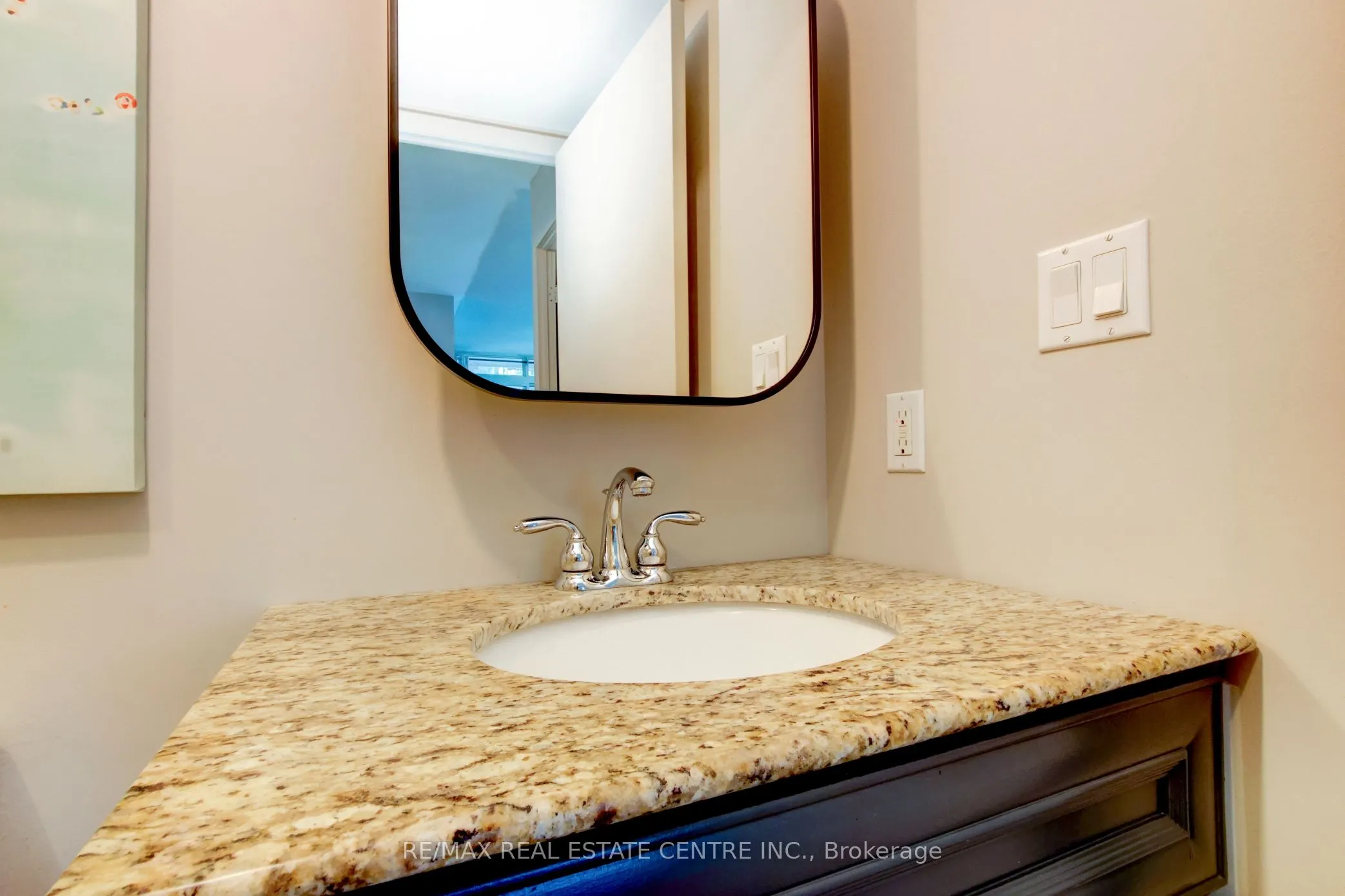 397 Front Street W, #1010
