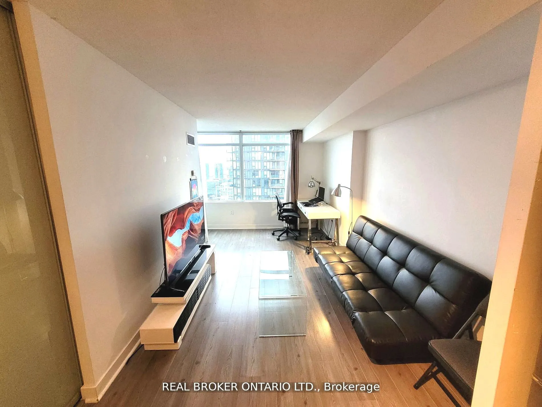 25 Telegram Mews, #3808