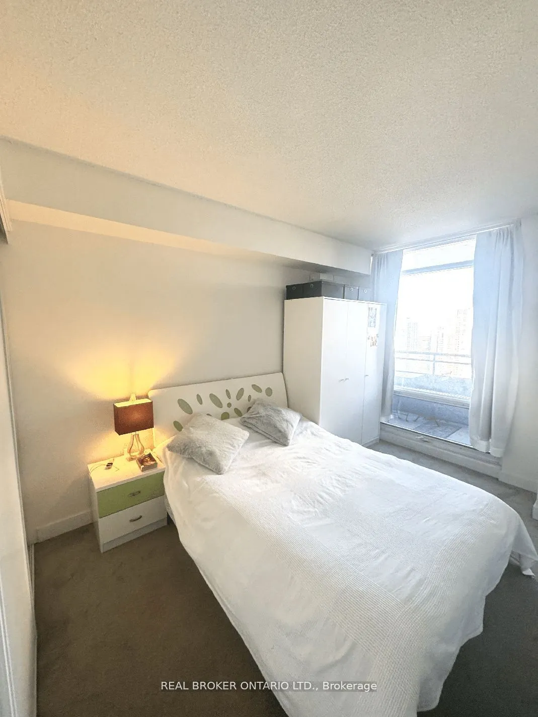 25 Telegram Mews, #3808
