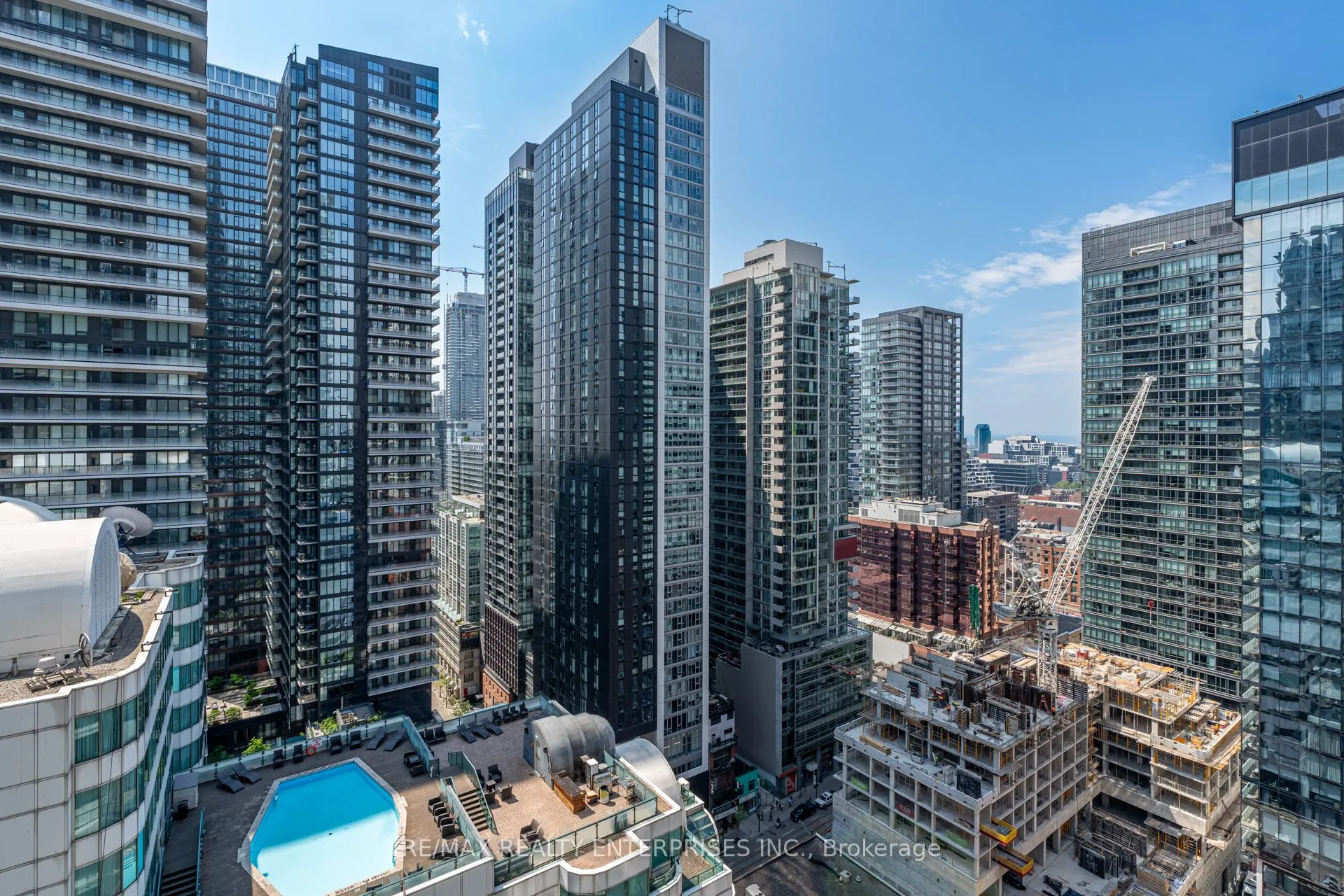 87 Peter Street, #2513