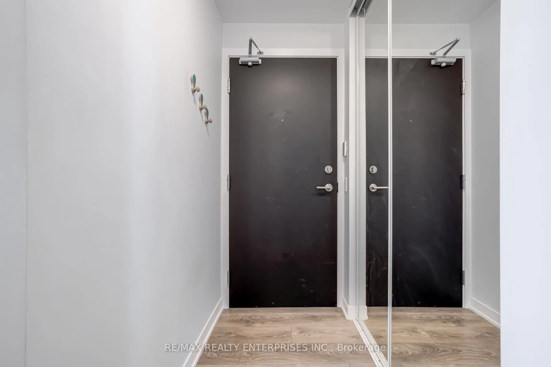 87 Peter Street, #2513
