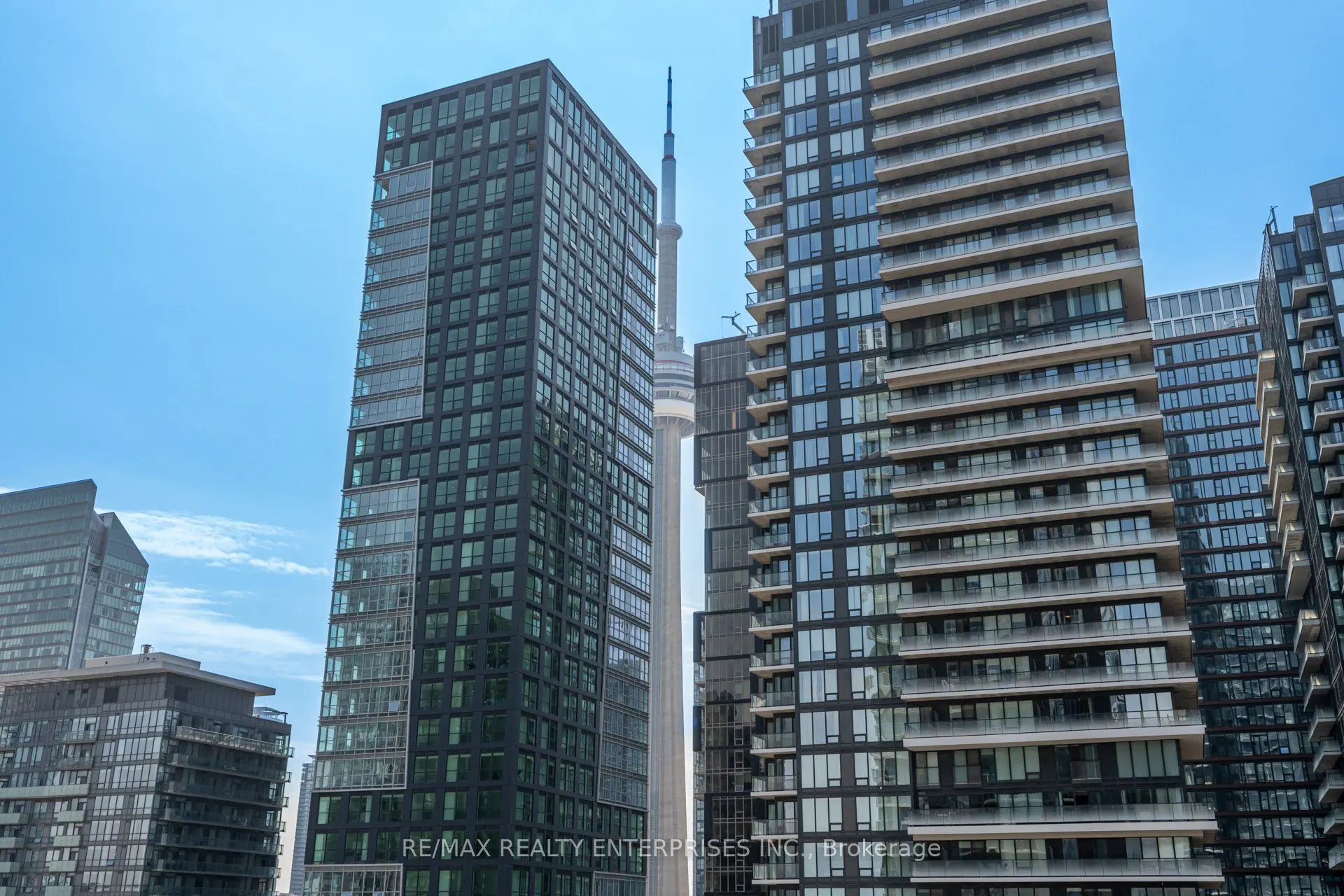 87 Peter Street, #2513