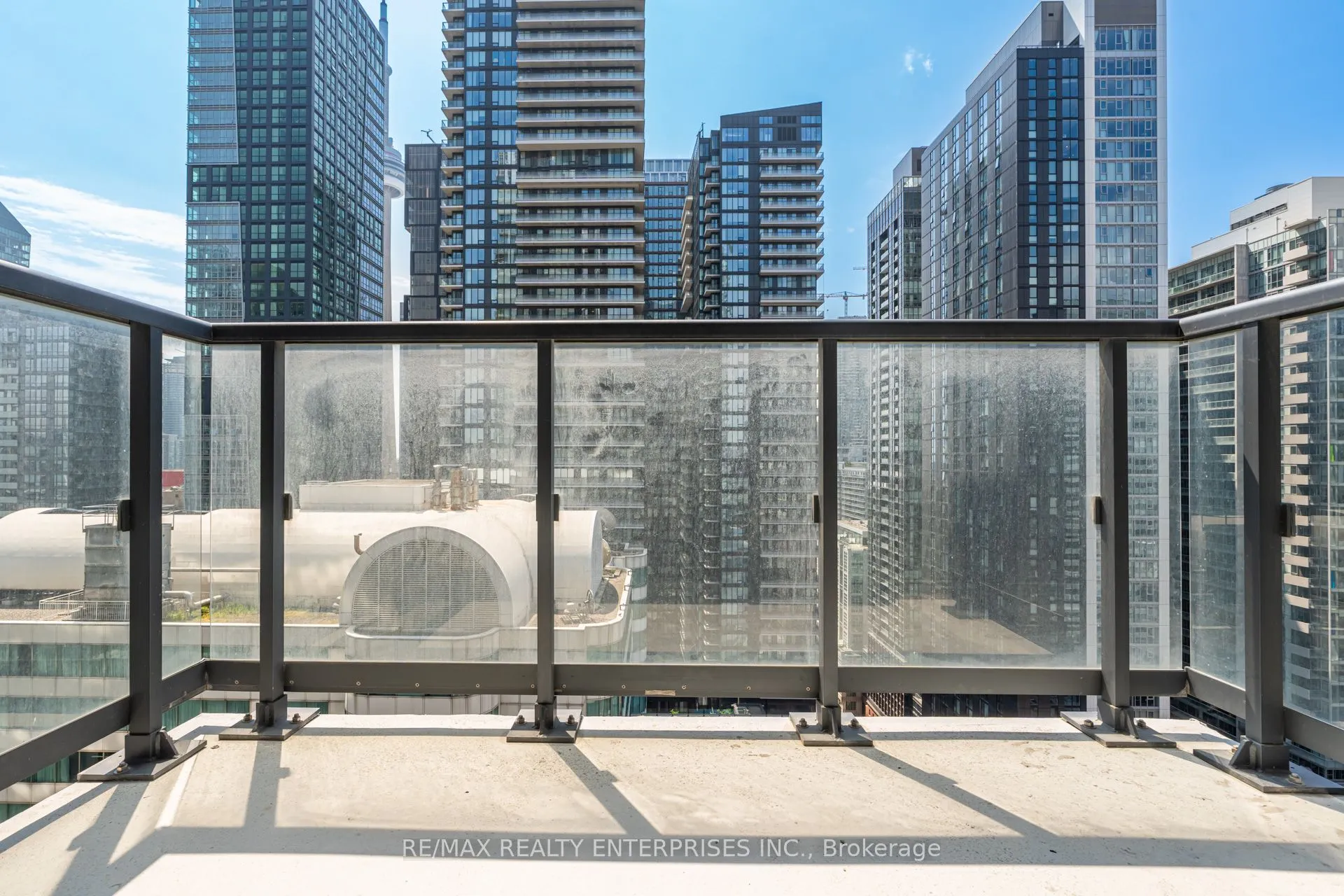 87 Peter Street, #2513