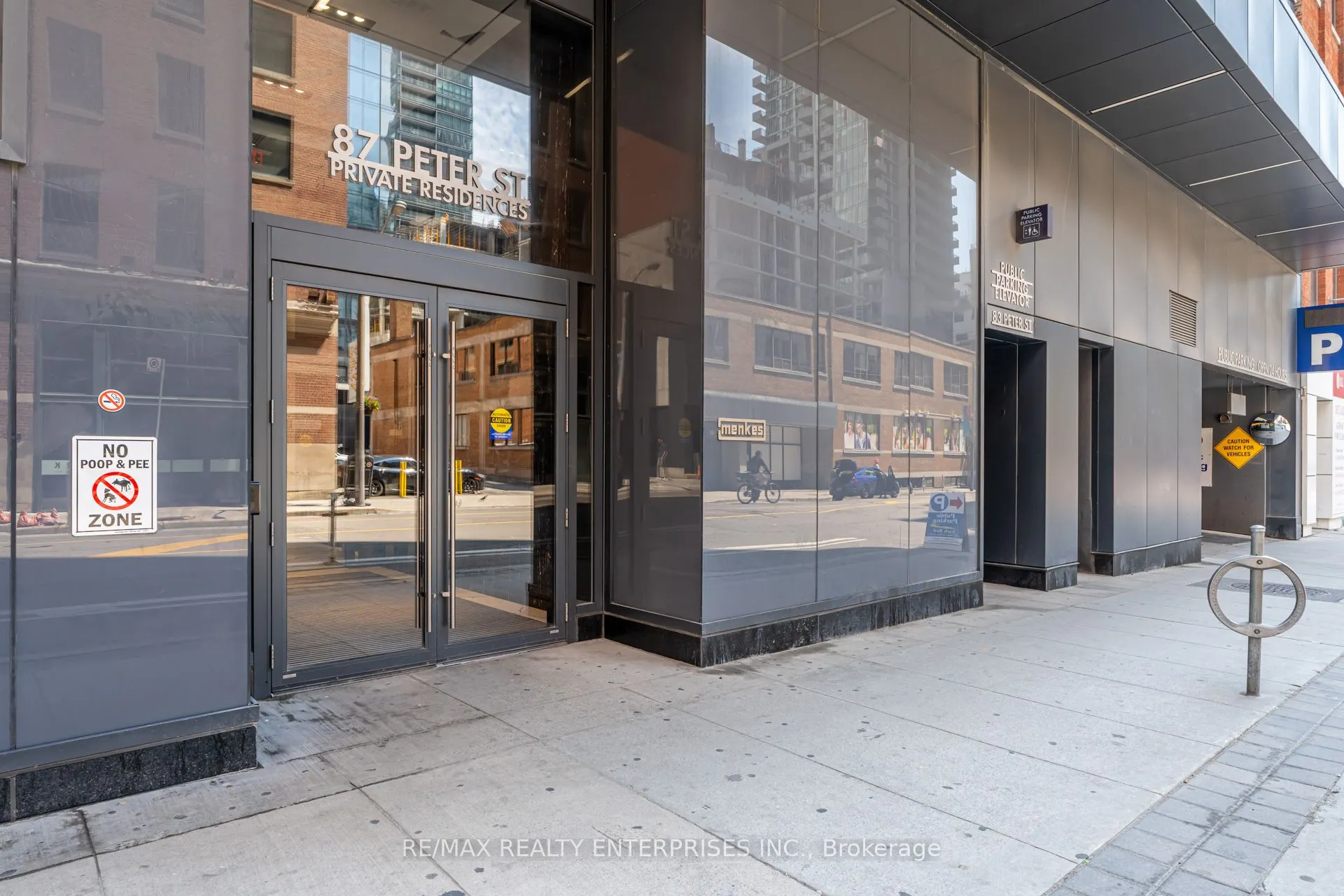87 Peter Street, #2513