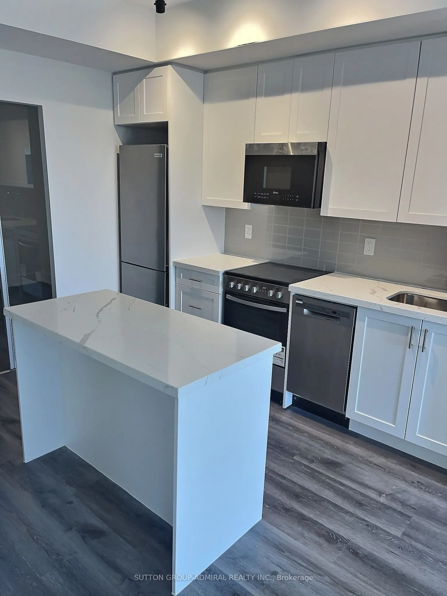 15 Ellerslie Avenue, #2201