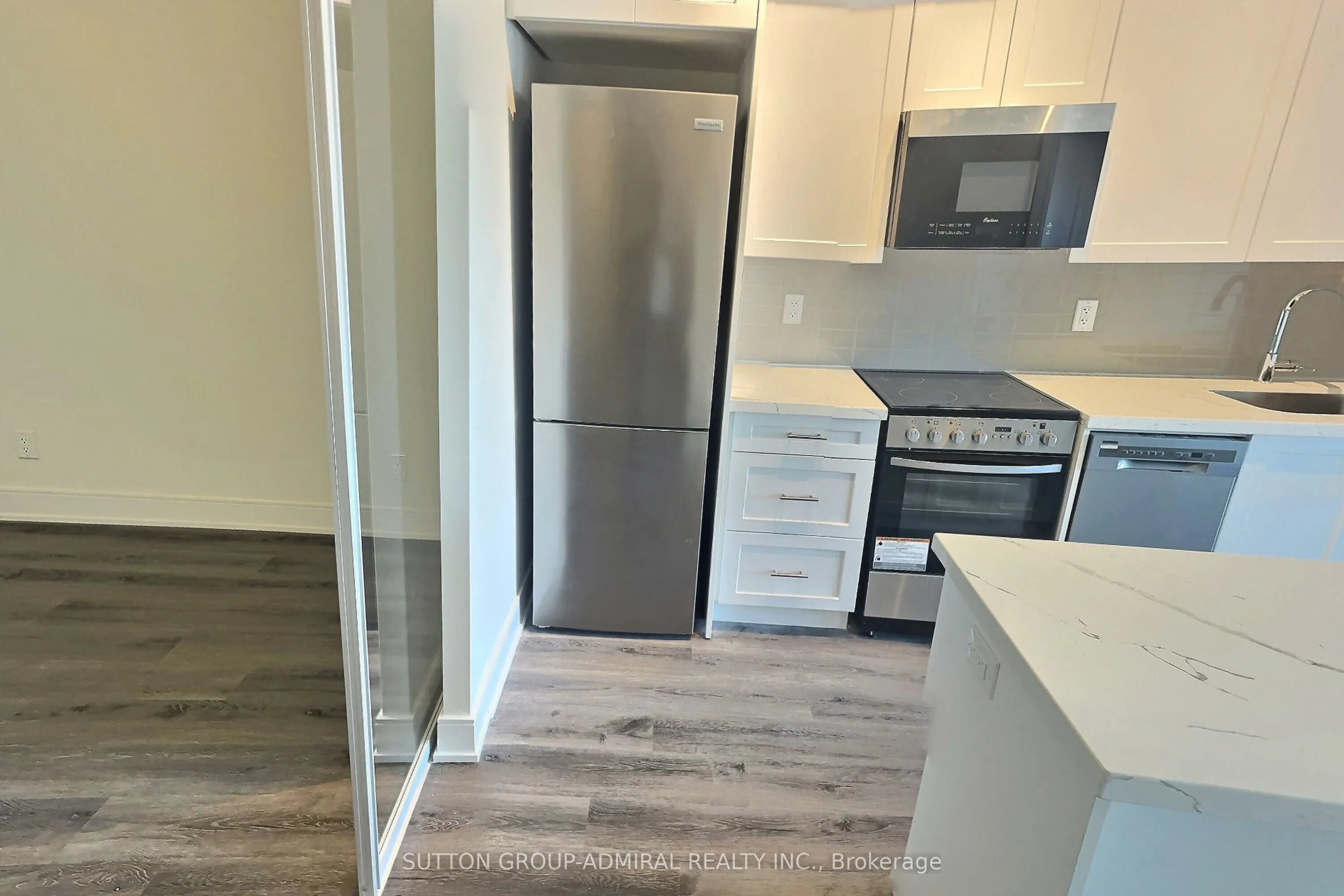15 Ellerslie Avenue, #2201