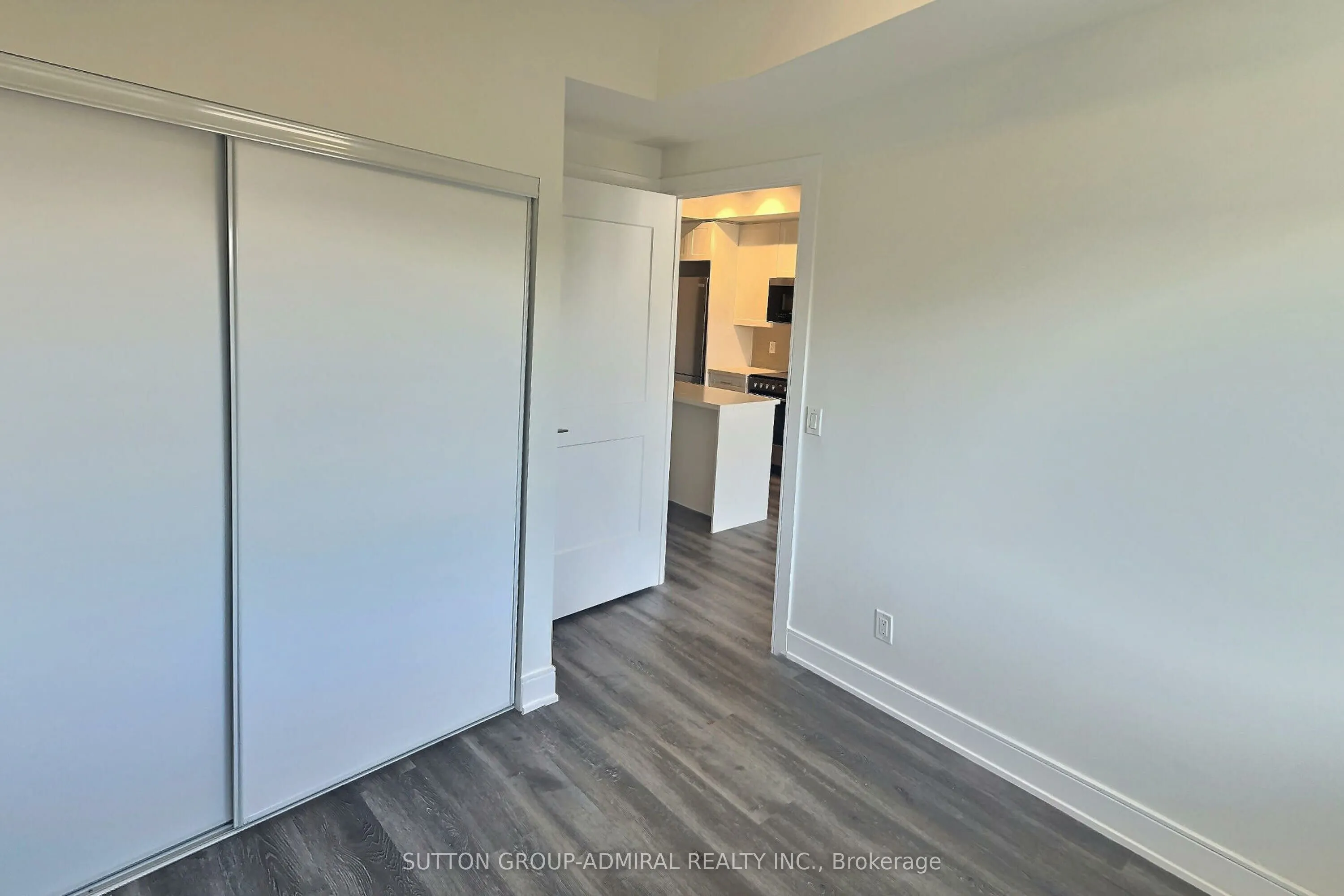 15 Ellerslie Avenue, #2201