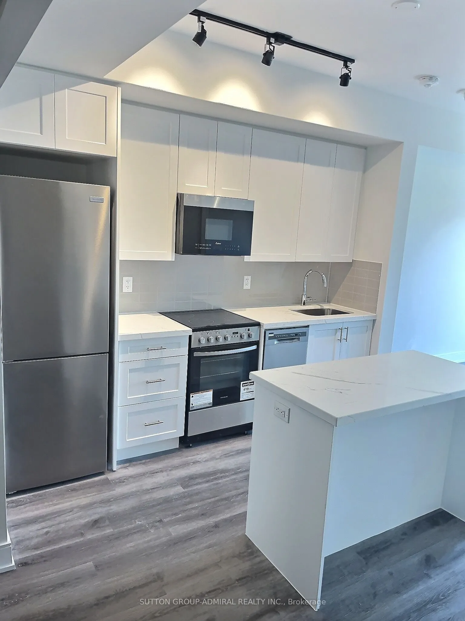 15 Ellerslie Avenue, #2201