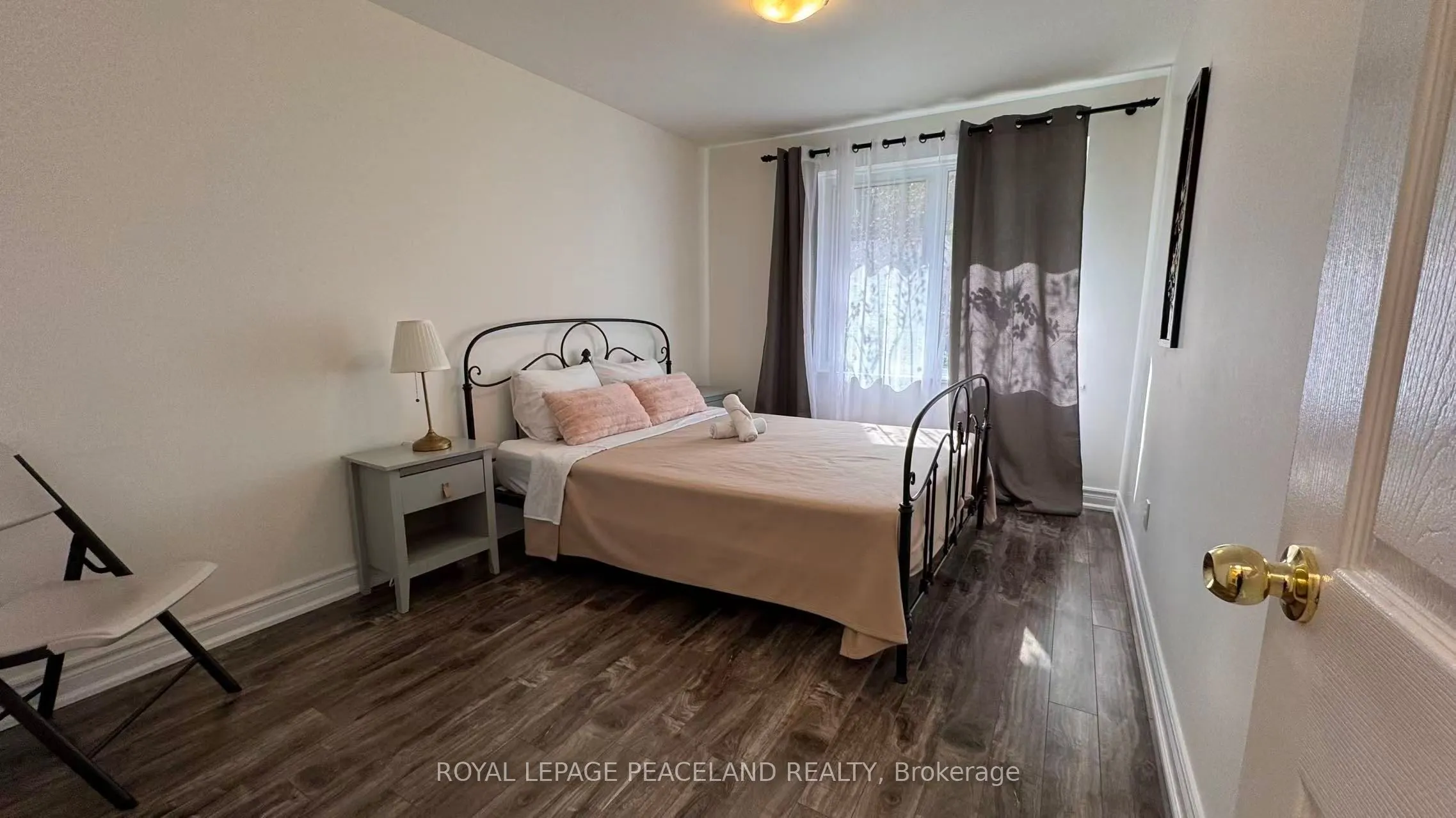 60 Paperbirch Drive, #UPPER