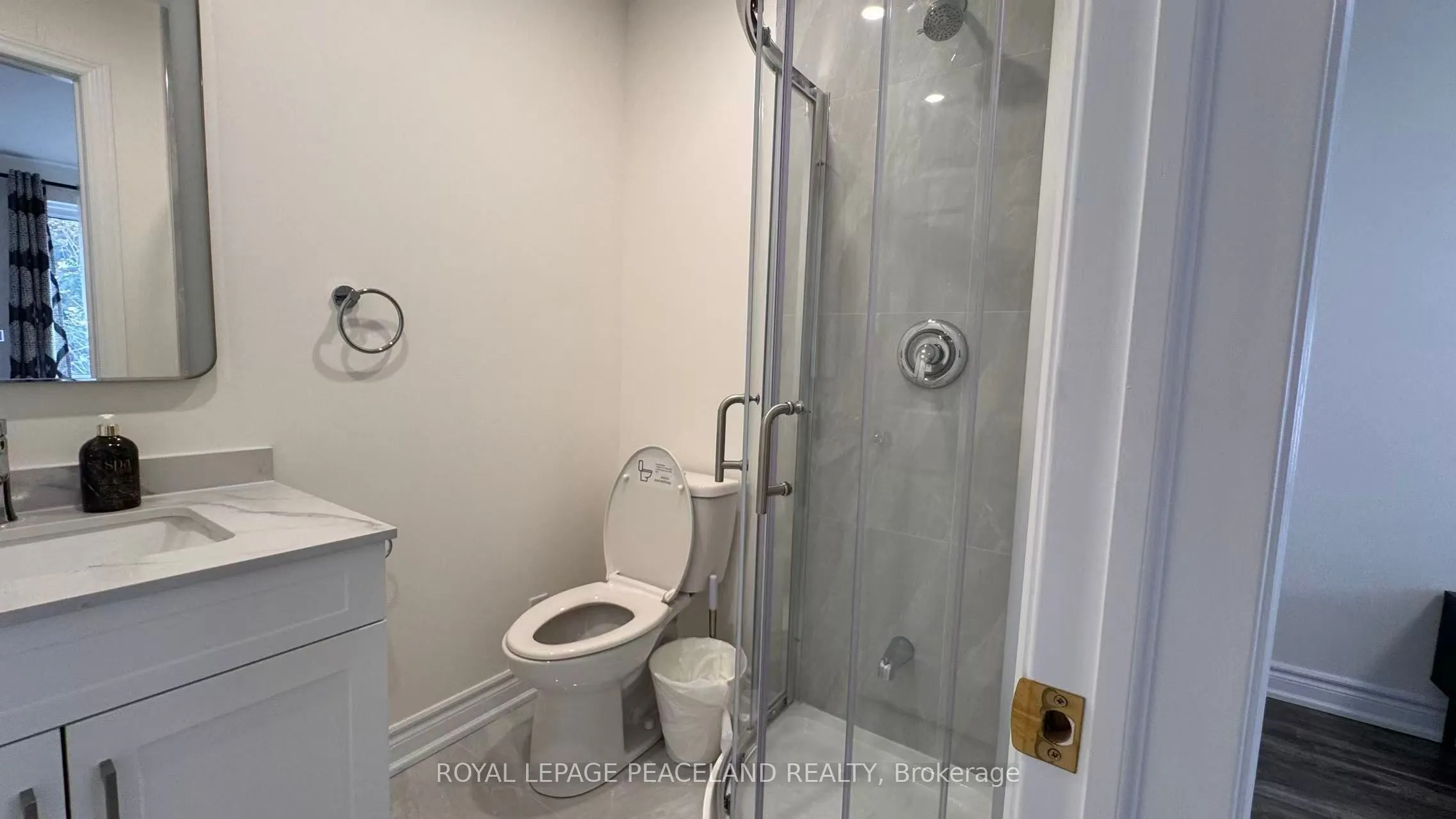 60 Paperbirch Drive, #UPPER