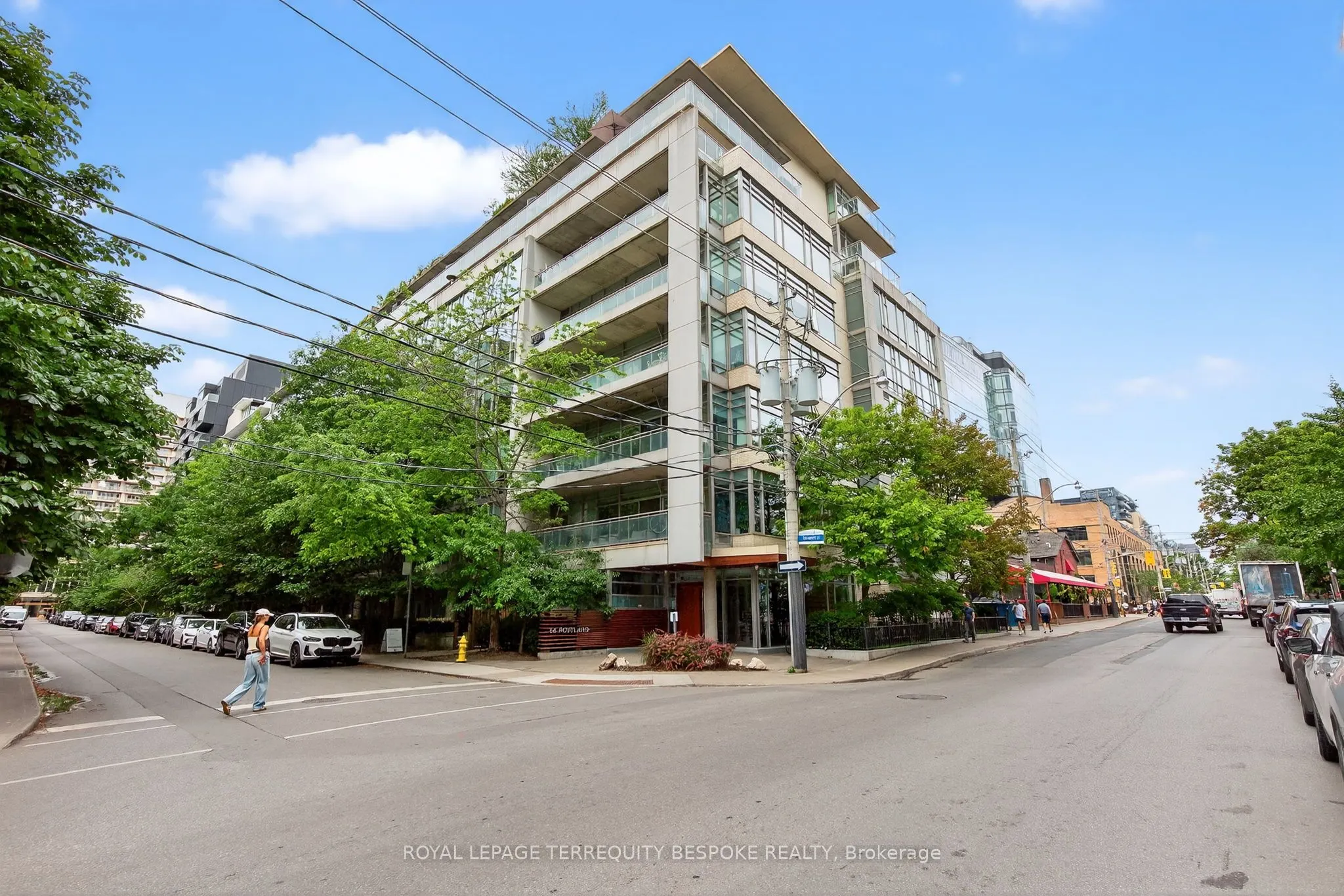 66 Portland Street, #801