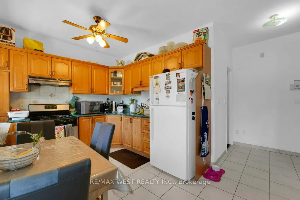 225 Oakwood Avenue