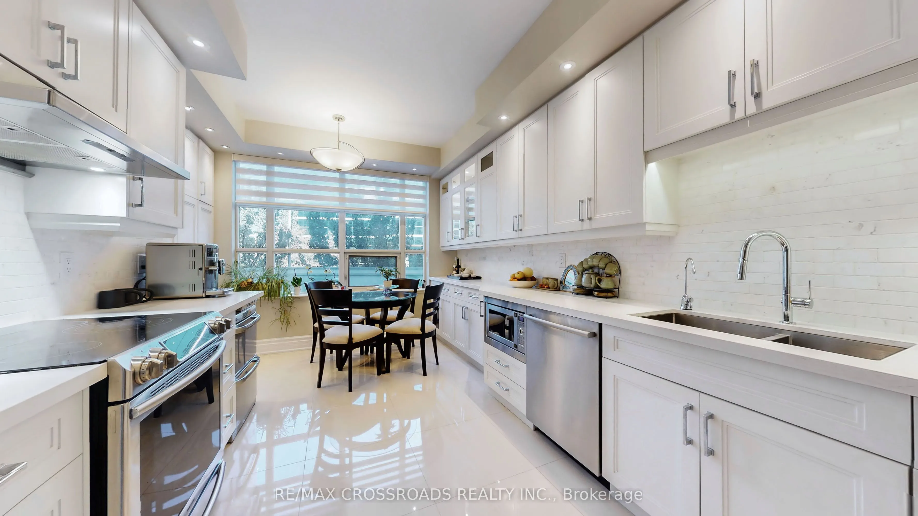 10 Old York Mills Road, #210
