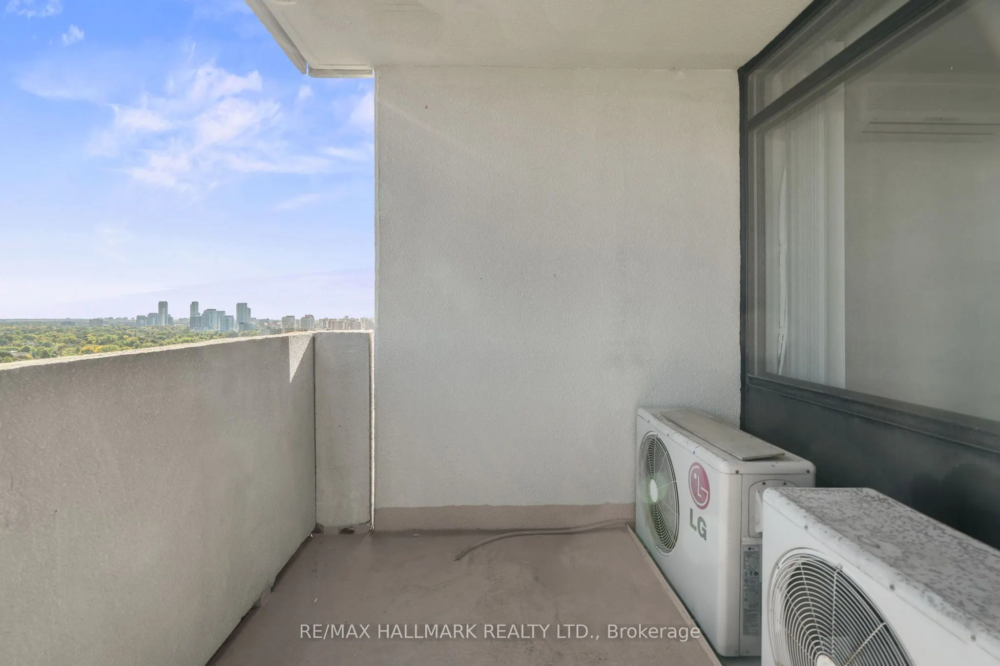 3300 Don Mills Road, #1805