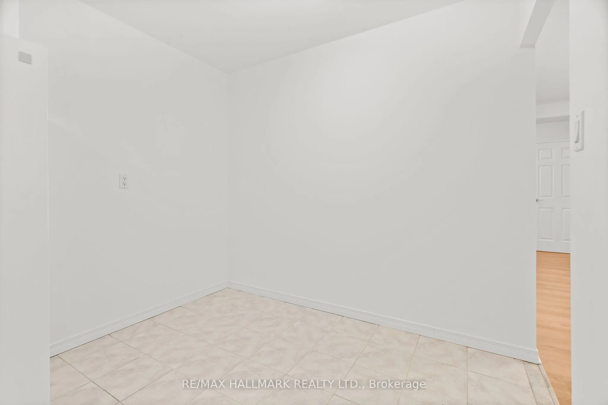3300 Don Mills Road, #1805