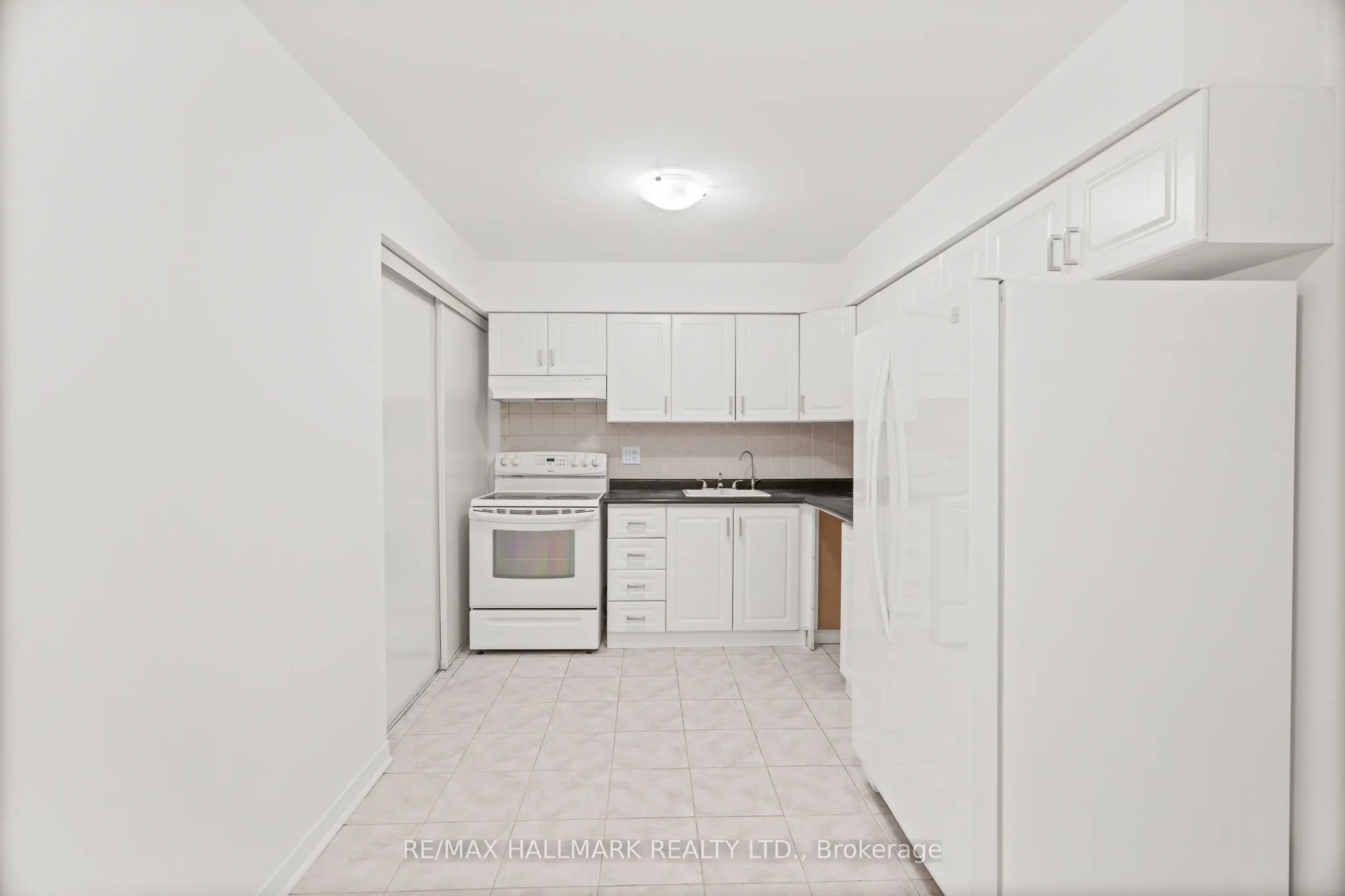 3300 Don Mills Road, #1805