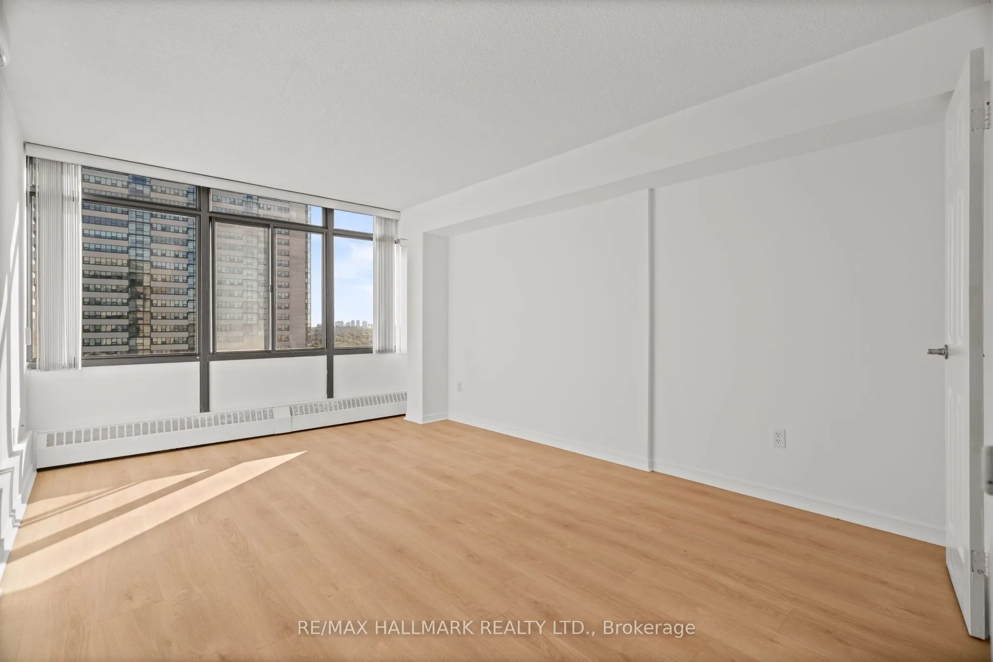 3300 Don Mills Road, #1805