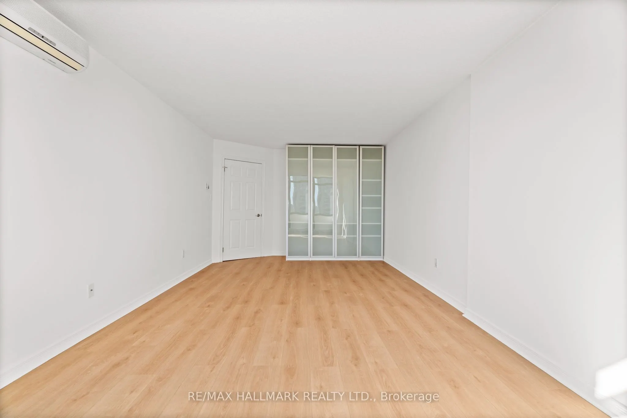 3300 Don Mills Road, #1805