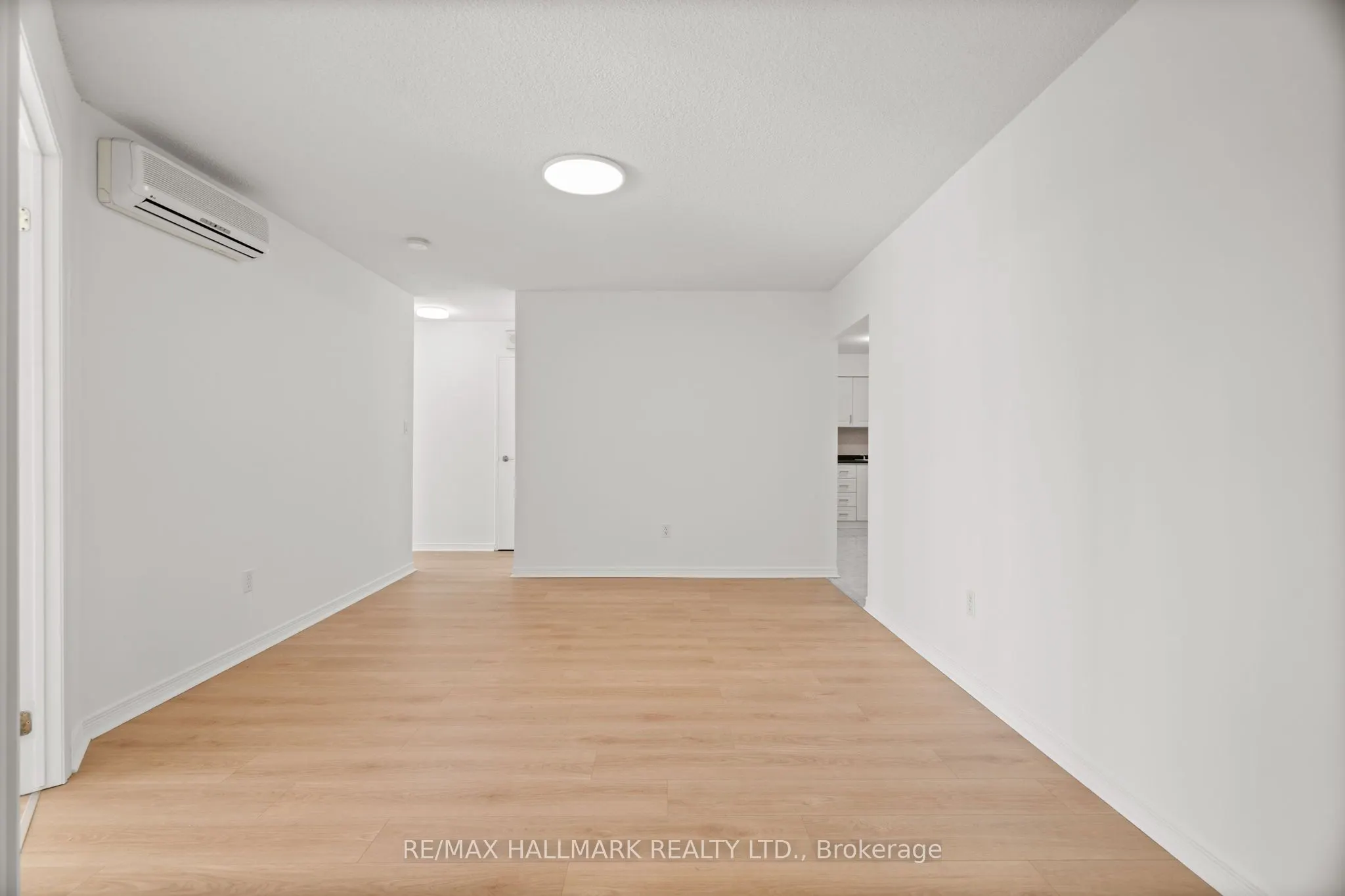 3300 Don Mills Road, #1805