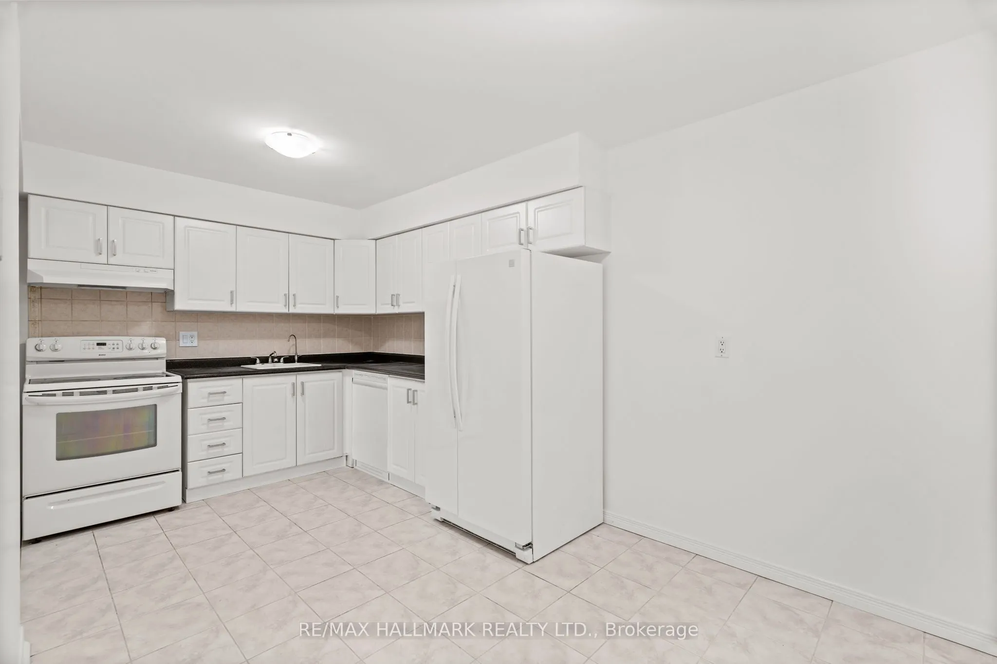 3300 Don Mills Road, #1805