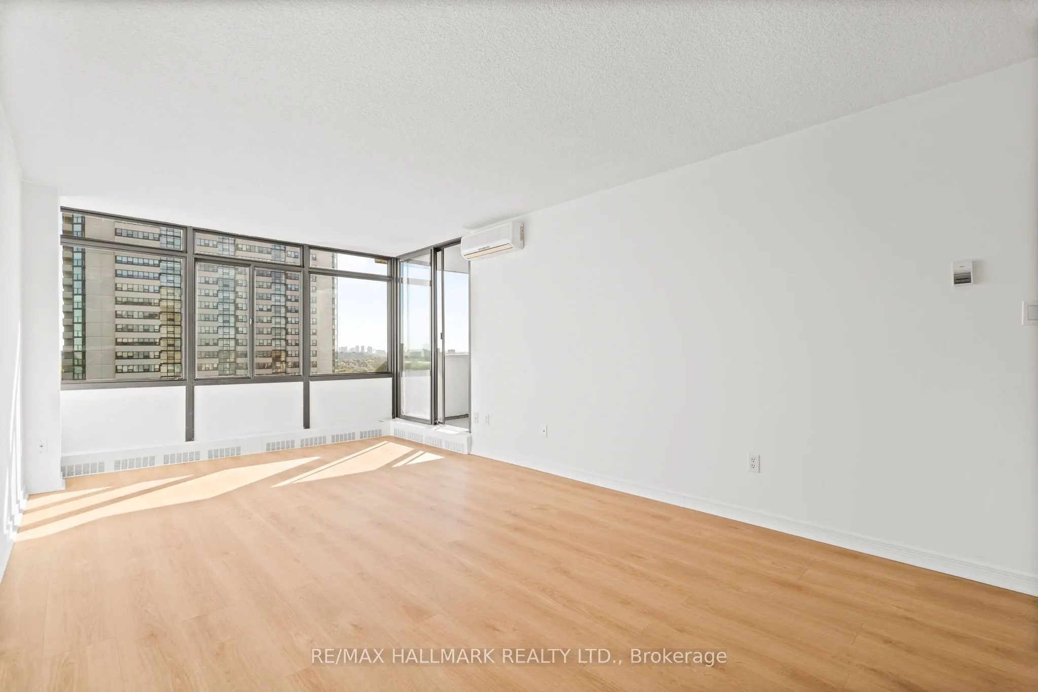 3300 Don Mills Road, #1805