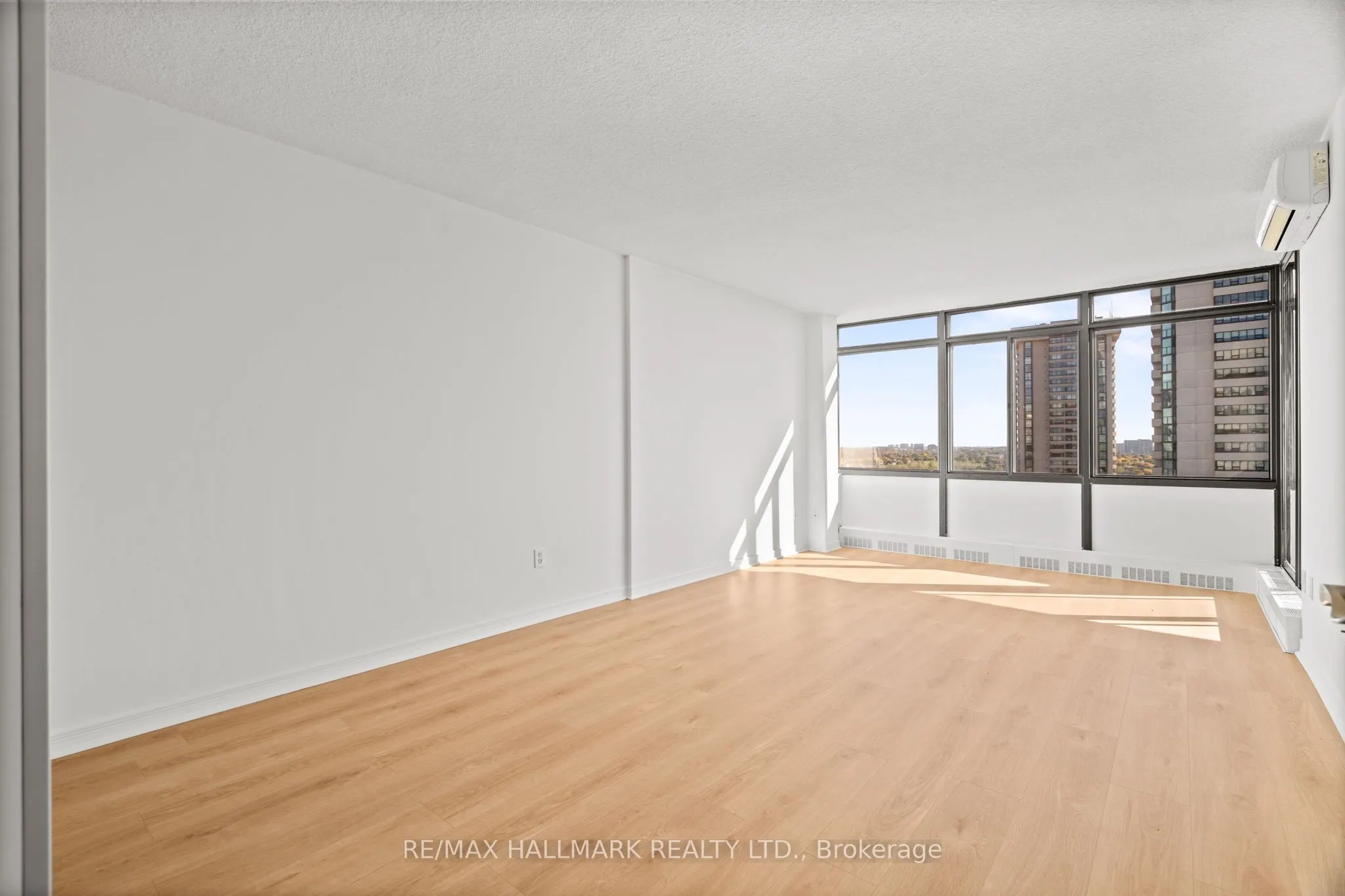 3300 Don Mills Road, #1805
