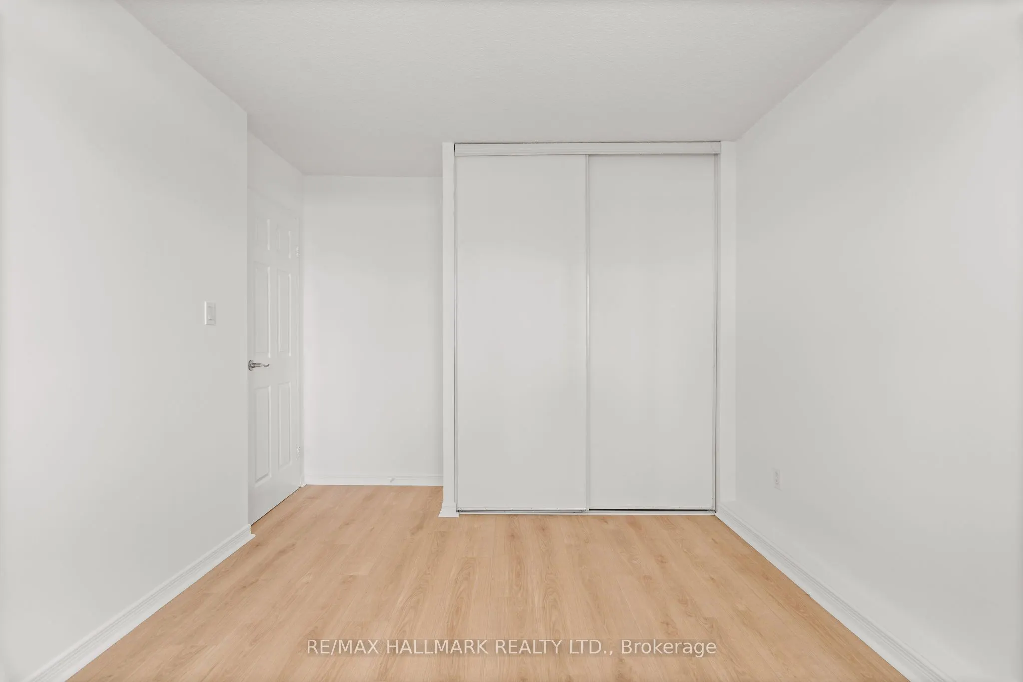 3300 Don Mills Road, #1805
