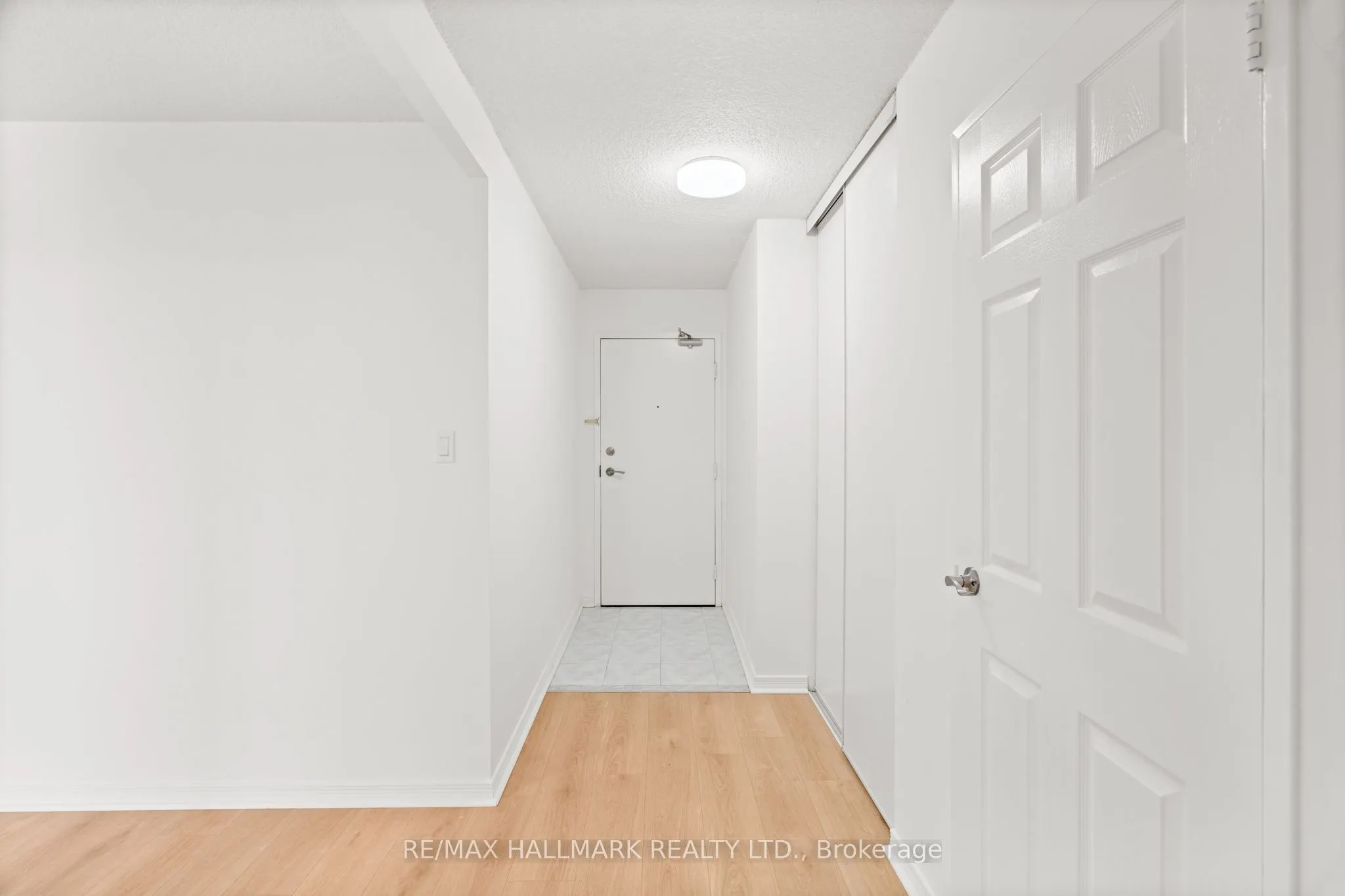 3300 Don Mills Road, #1805