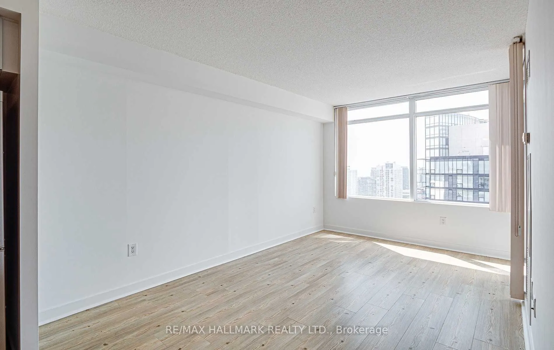 25 Telegram Mews, #4509