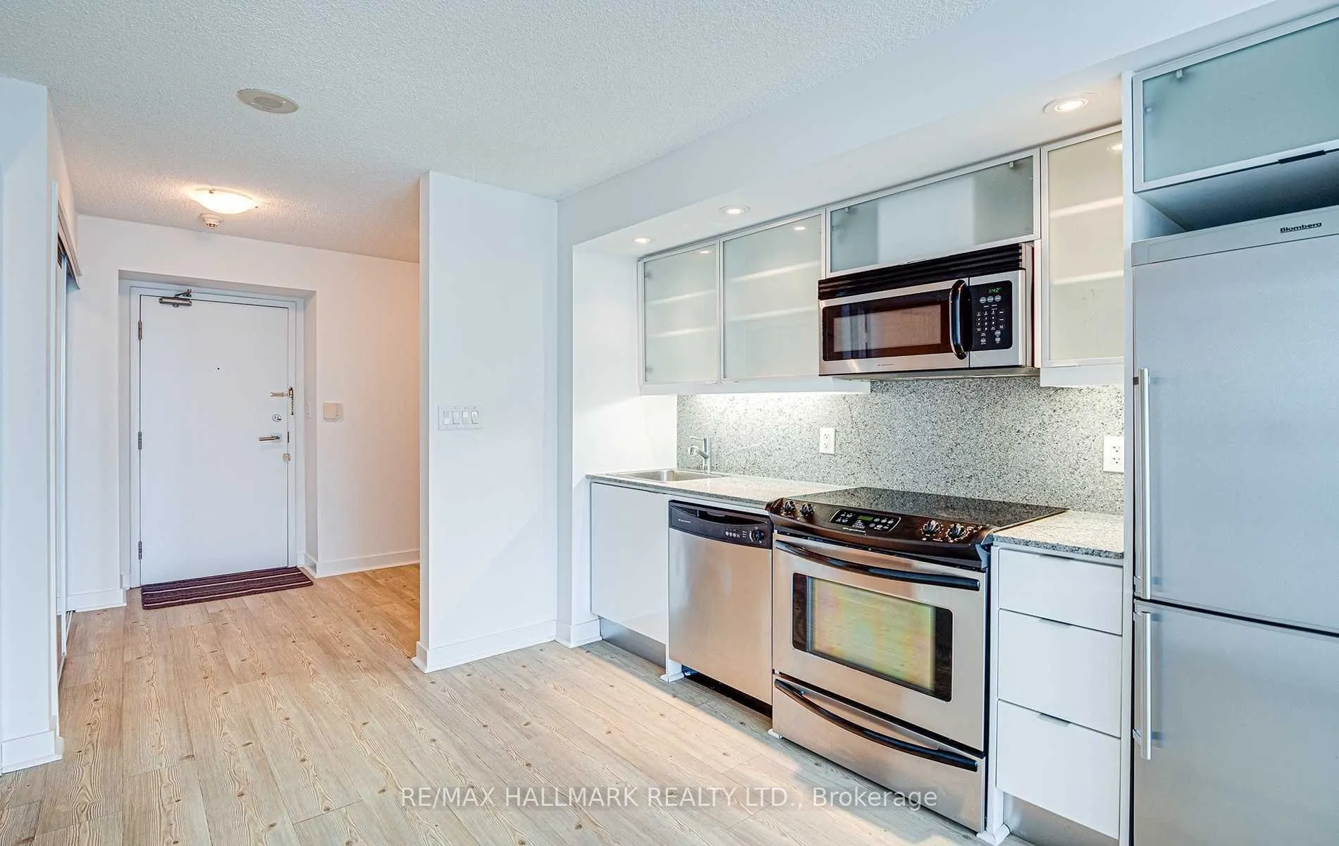 25 Telegram Mews, #4509