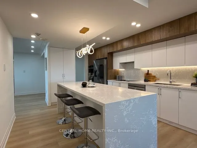 55 Skymark Drive, #1707
