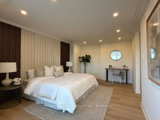 55 Skymark Drive, #1707