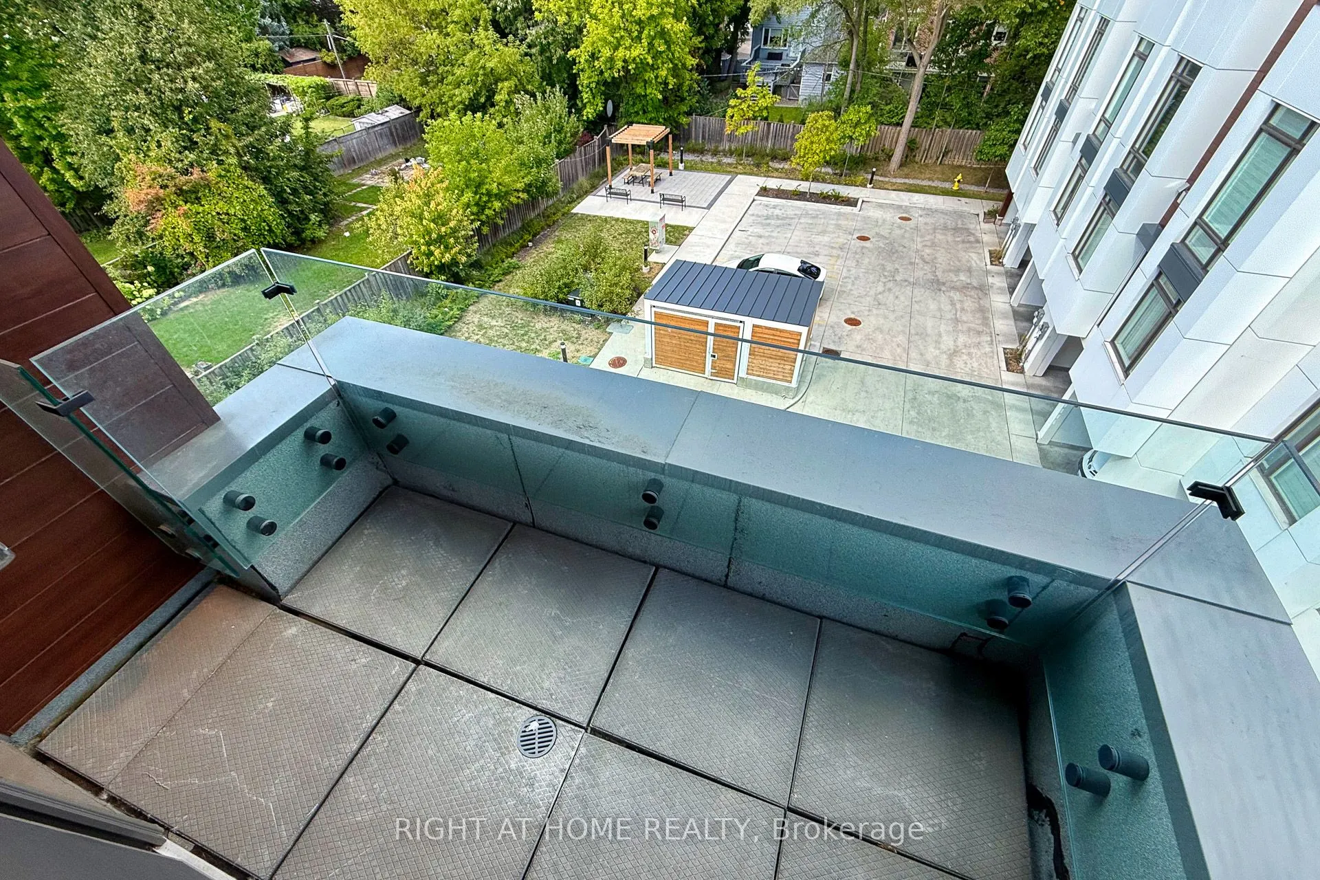 36B Churchill Avenue