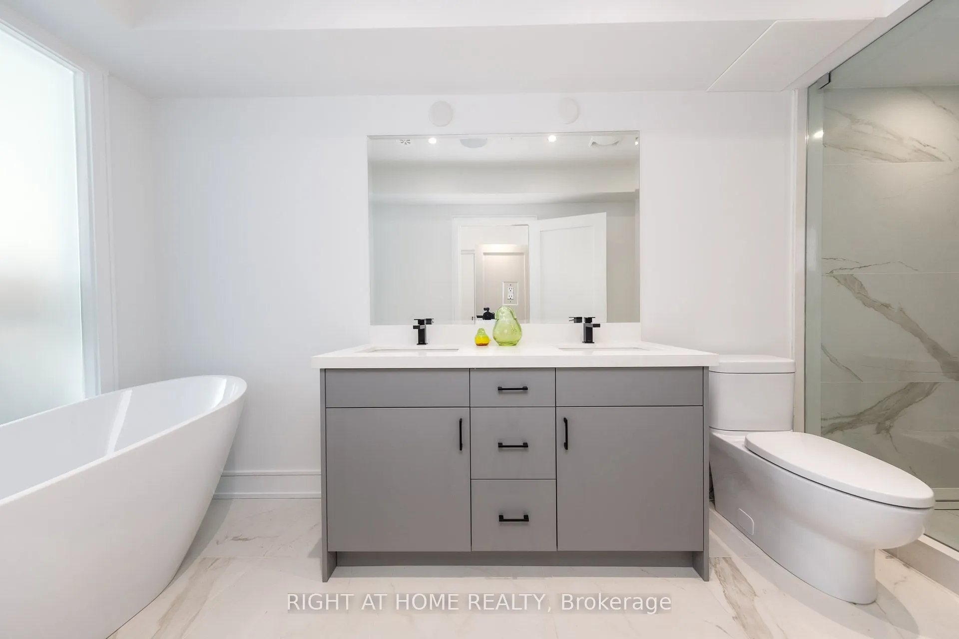 36B Churchill Avenue