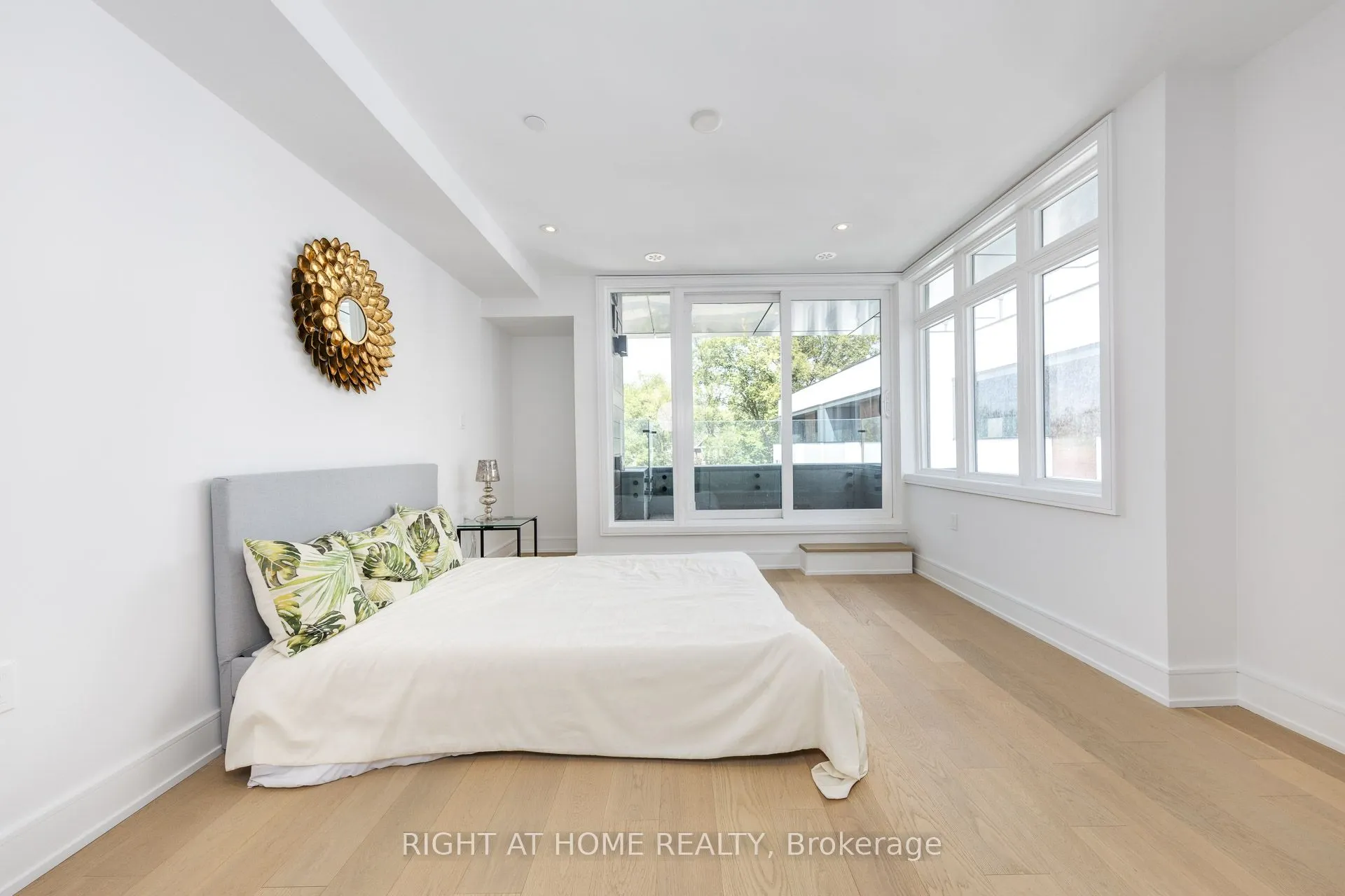 36B Churchill Avenue