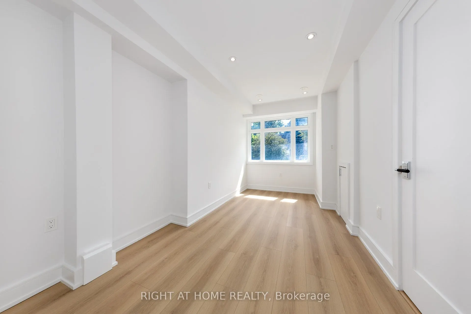 36B Churchill Avenue