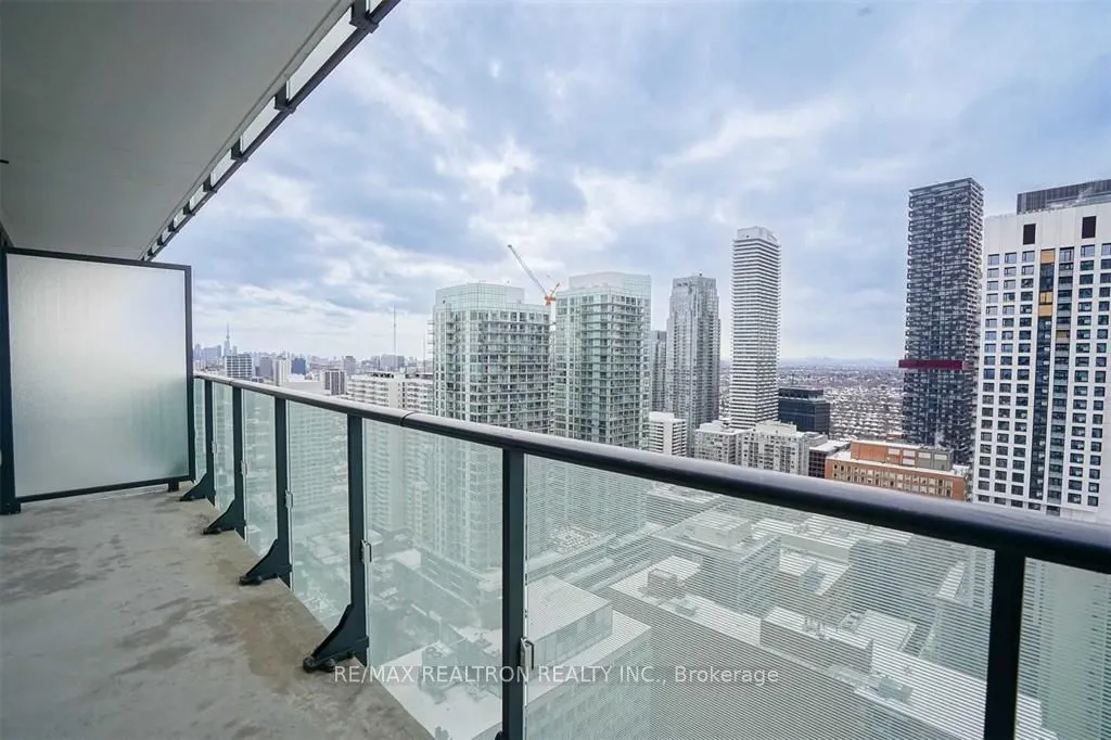 161 Roehampton Avenue, #3311