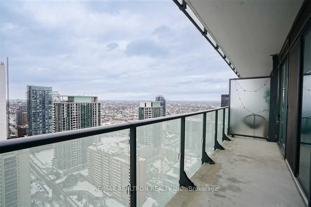 161 Roehampton Avenue, #3311